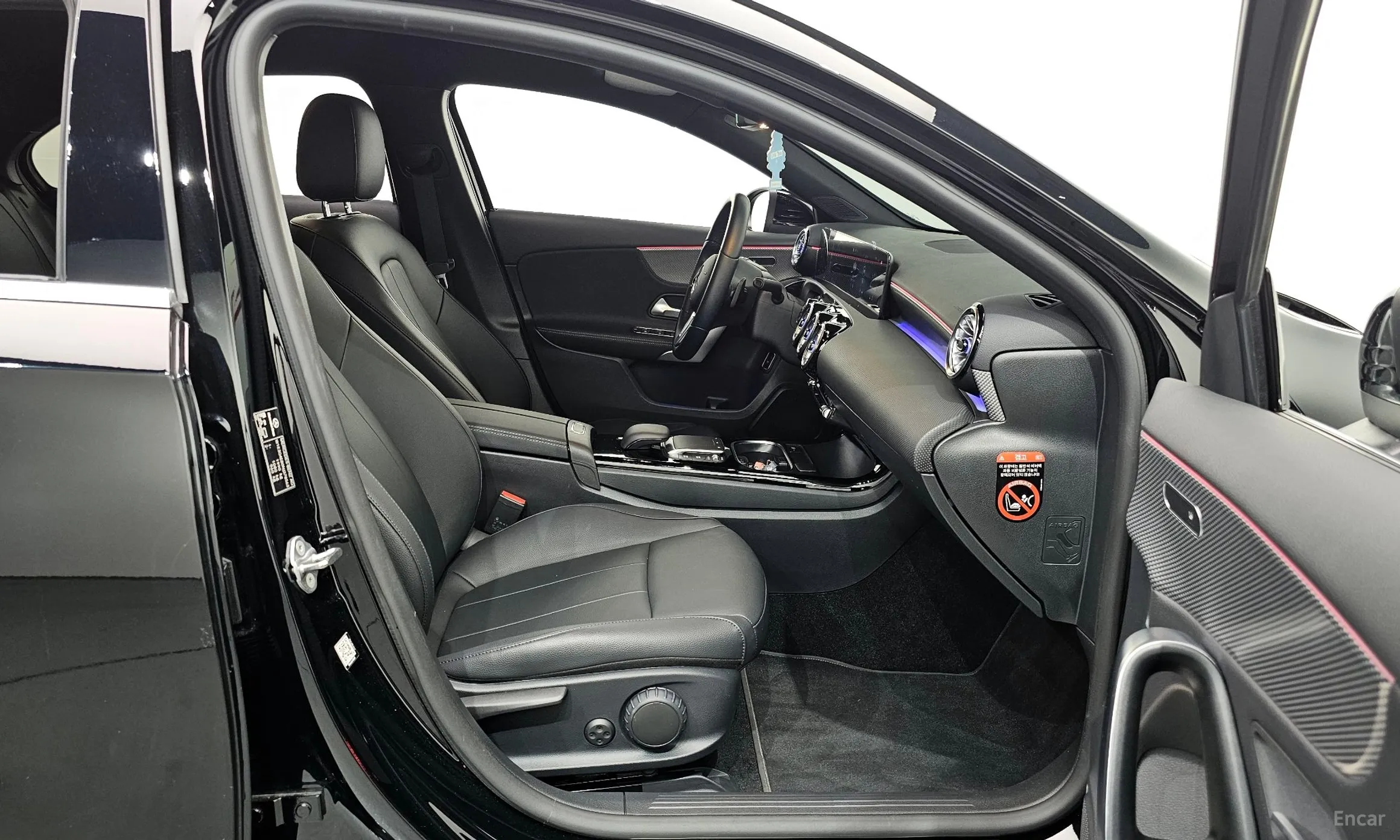 Mercedes Benz A-Class W177 превью 11