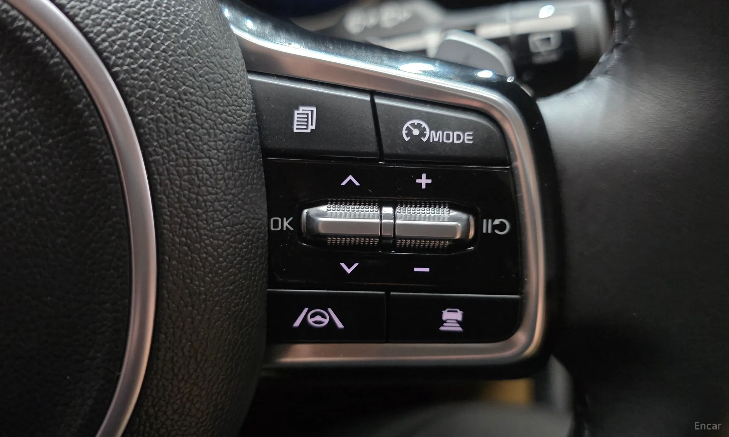 Kia Carnival Gen 4 превью 17