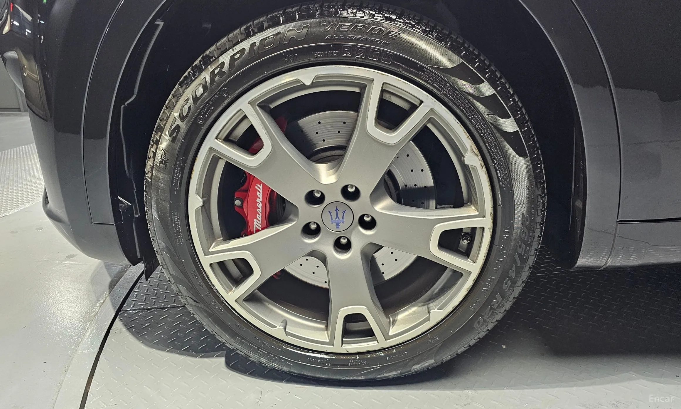 Maserati Levante превью 5