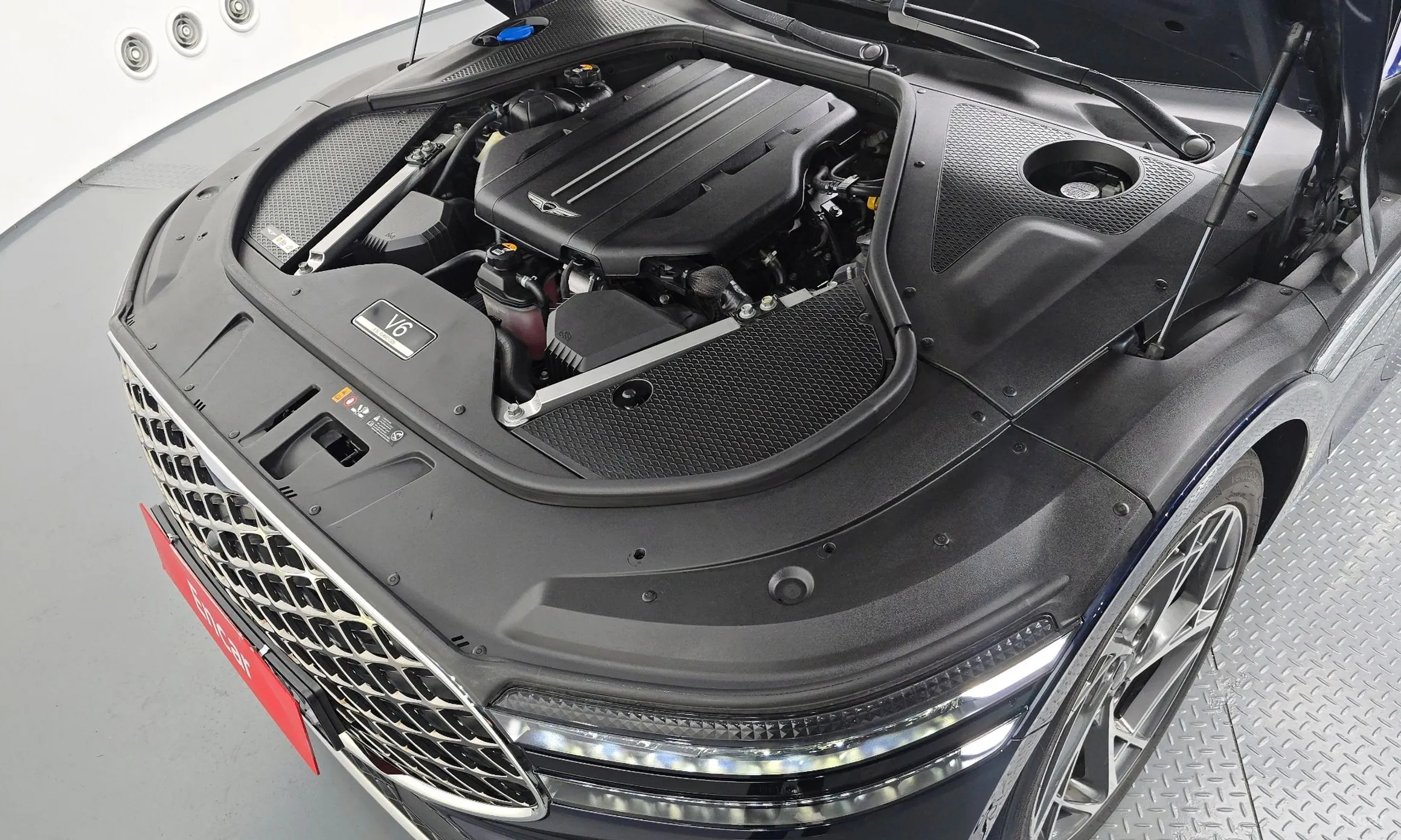 Genesis G90 (RS4) превью 6