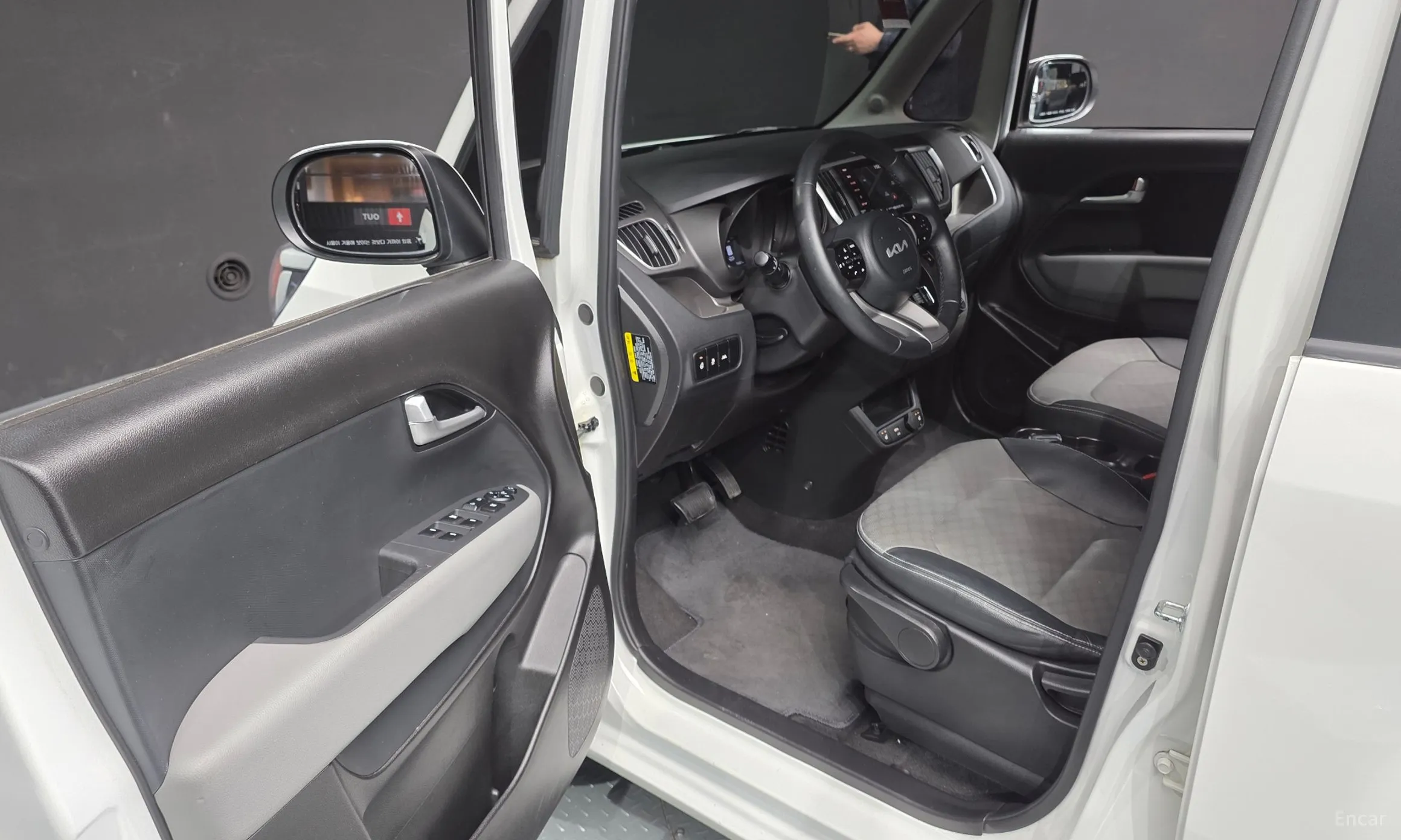 Kia Ray превью 10