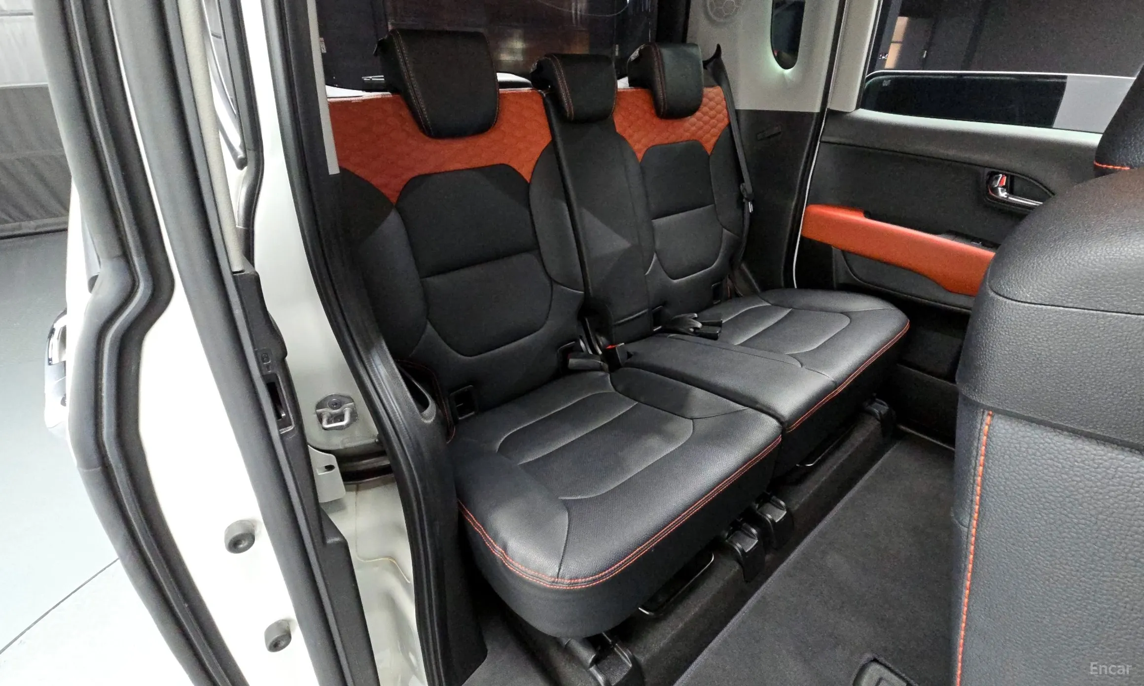 Kia Ray превью 11