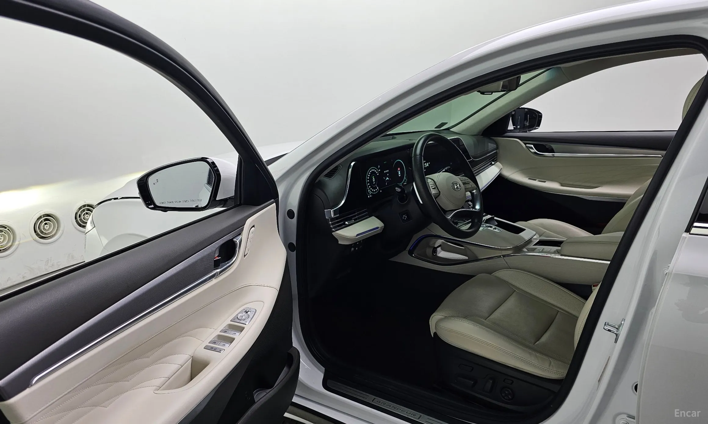 Hyundai Grandeur IG Hybrid превью 10