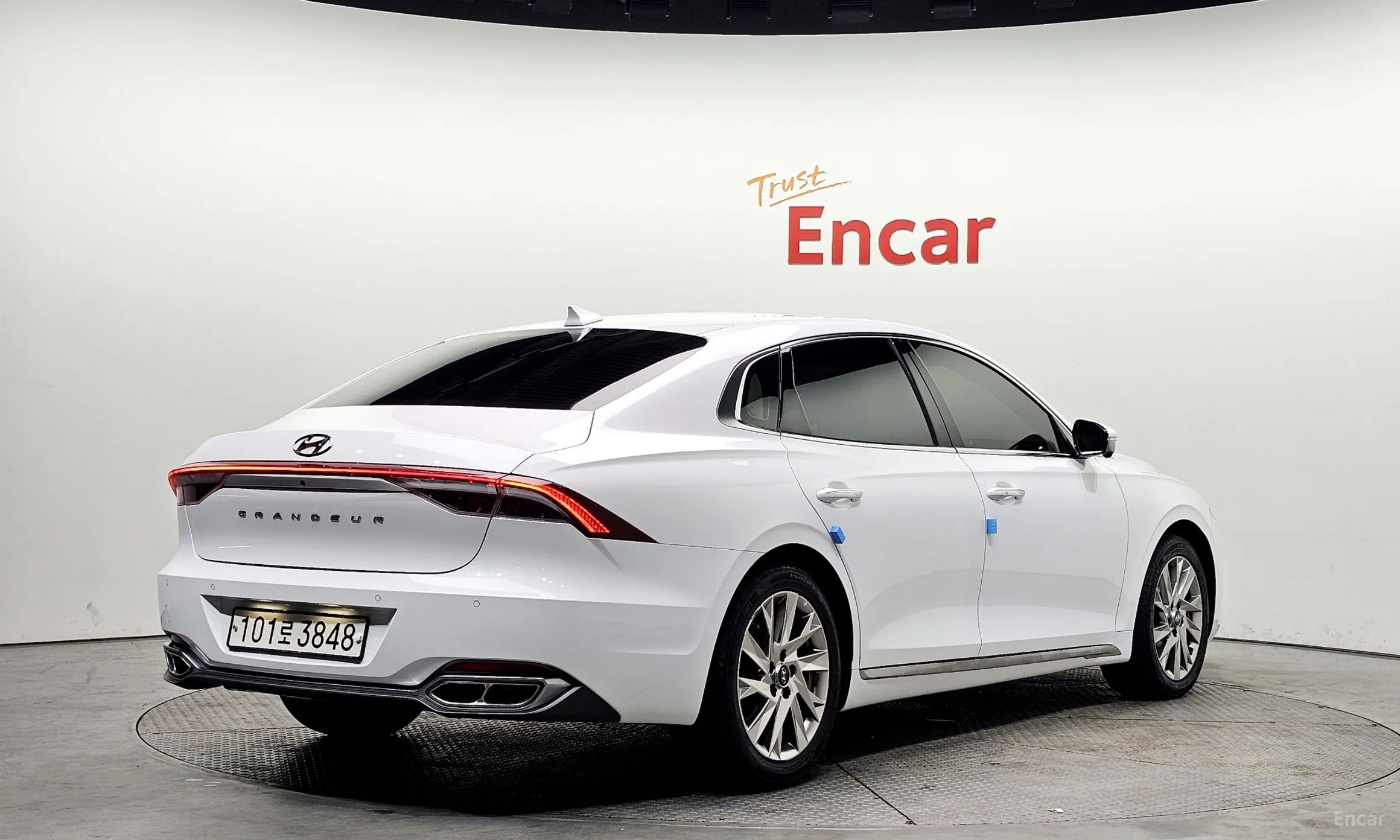 Hyundai Grandeur IG Hybrid
