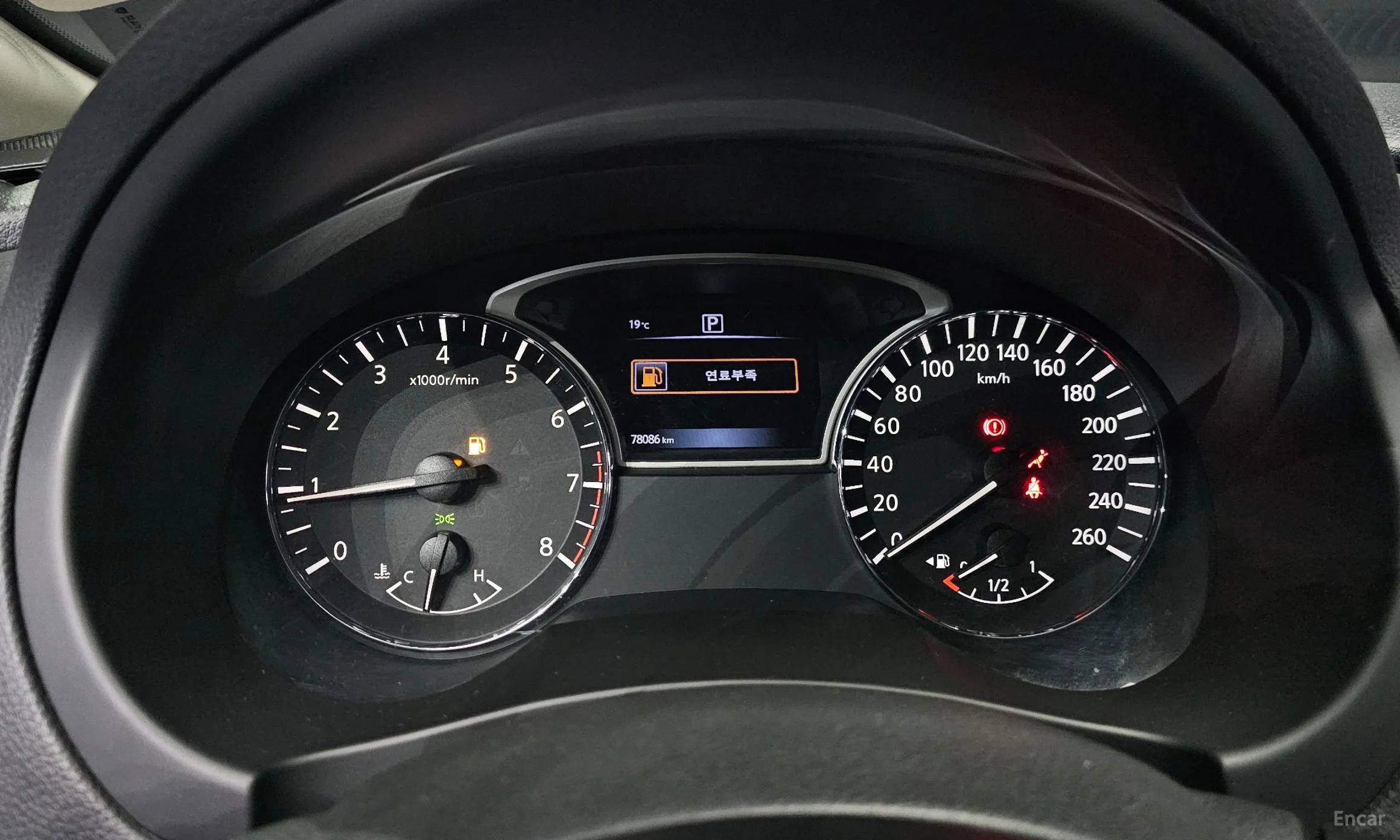Nissan Altima превью 8