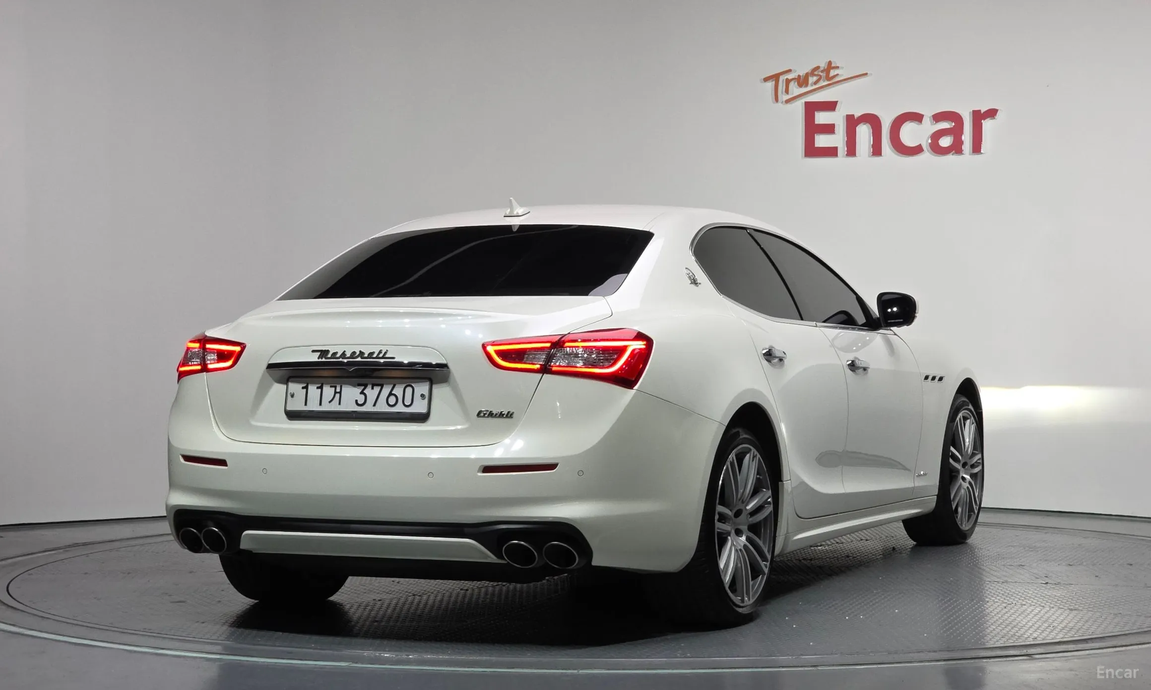 Maserati Ghibli превью 2