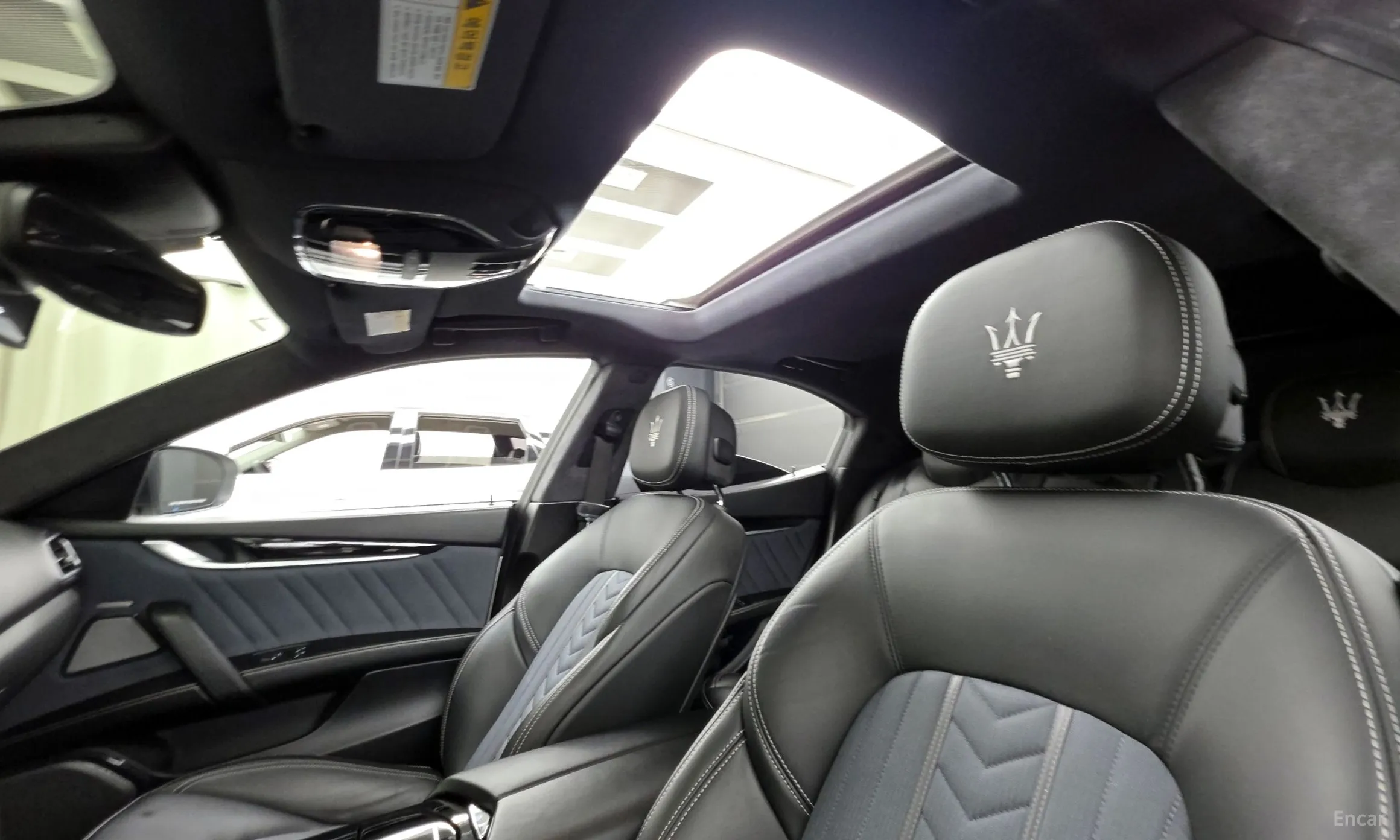 Maserati Ghibli превью 18