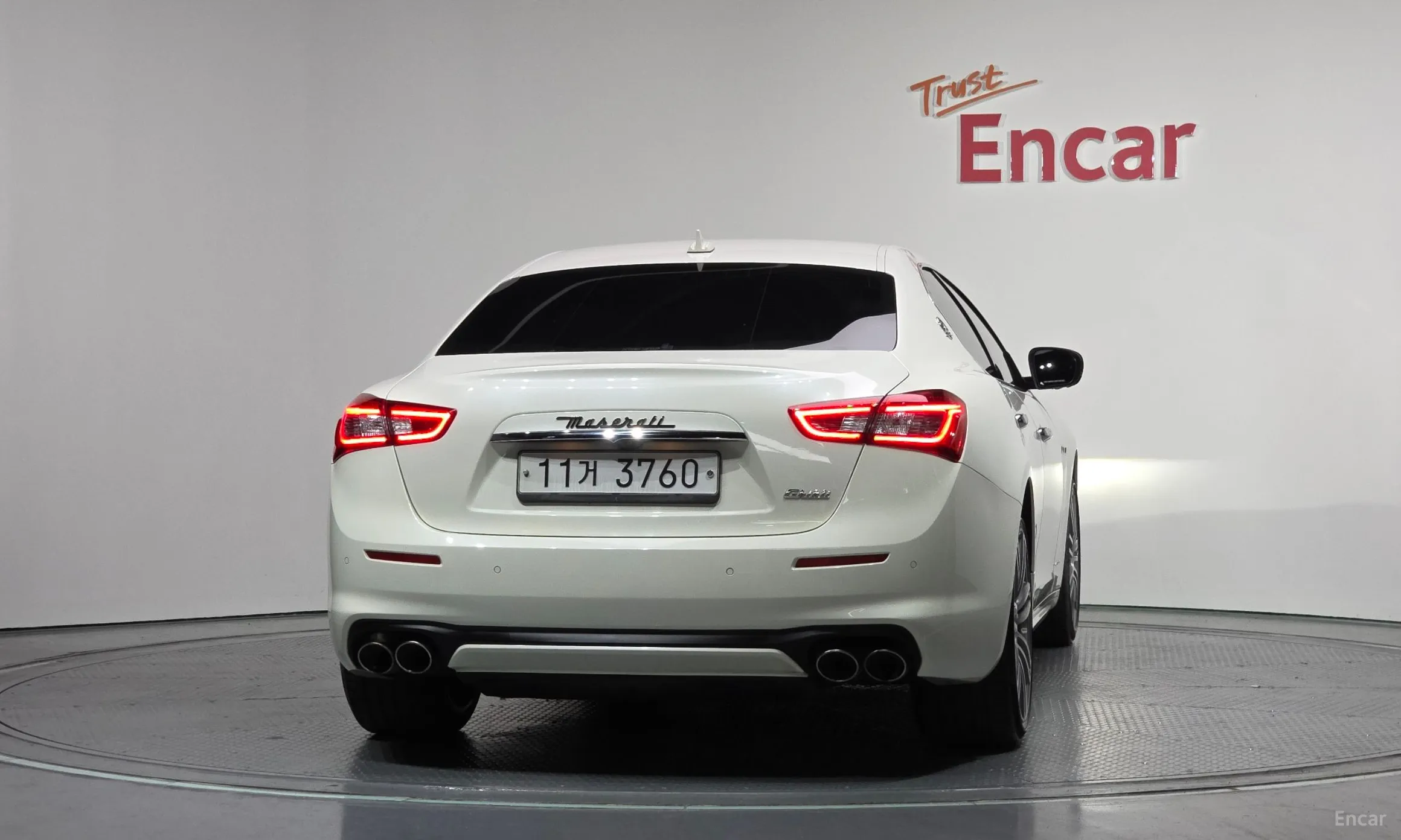 Maserati Ghibli превью 4