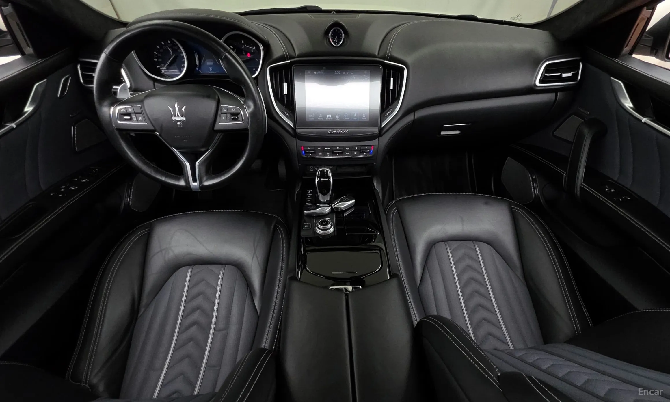 Maserati Ghibli превью 7