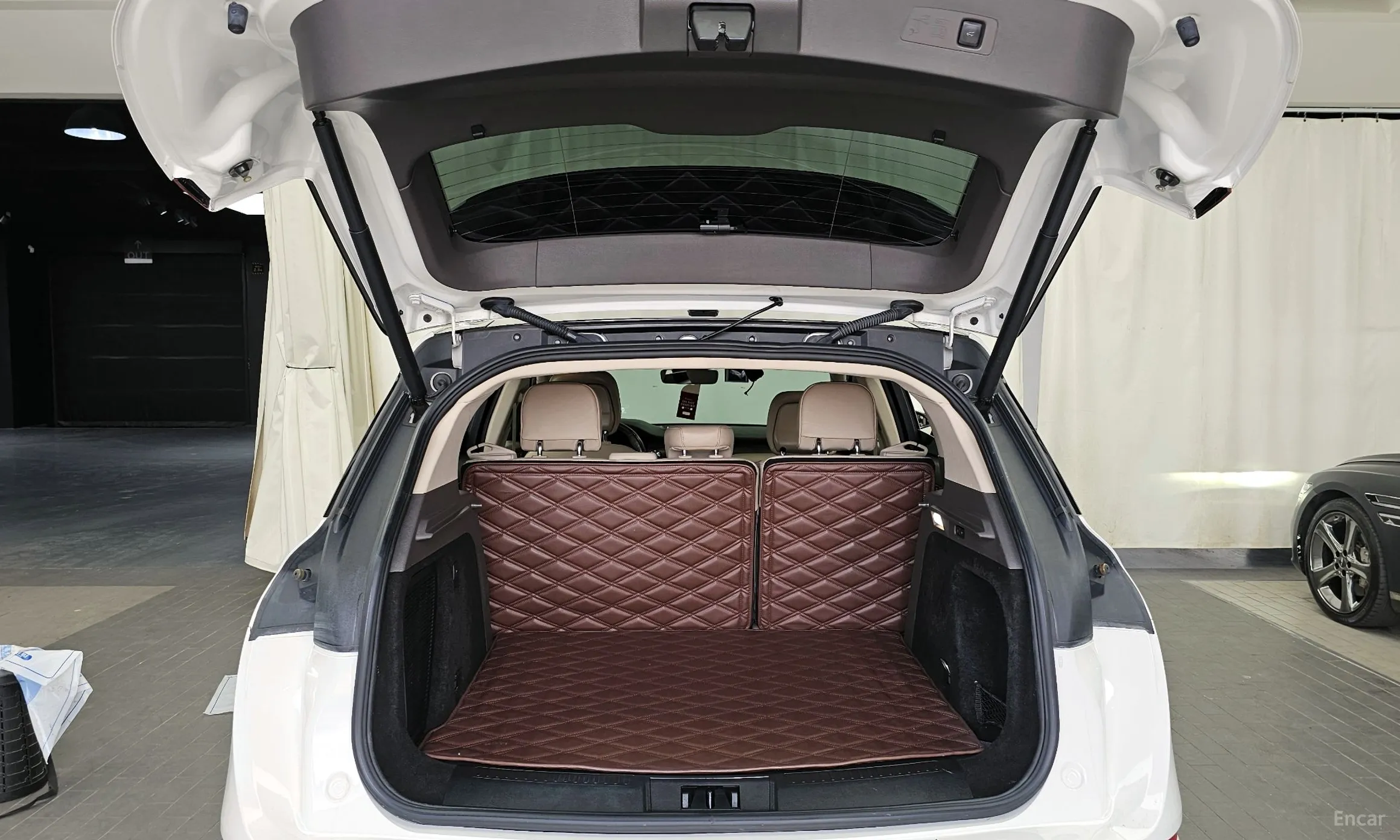 Lincoln Corsair превью 20