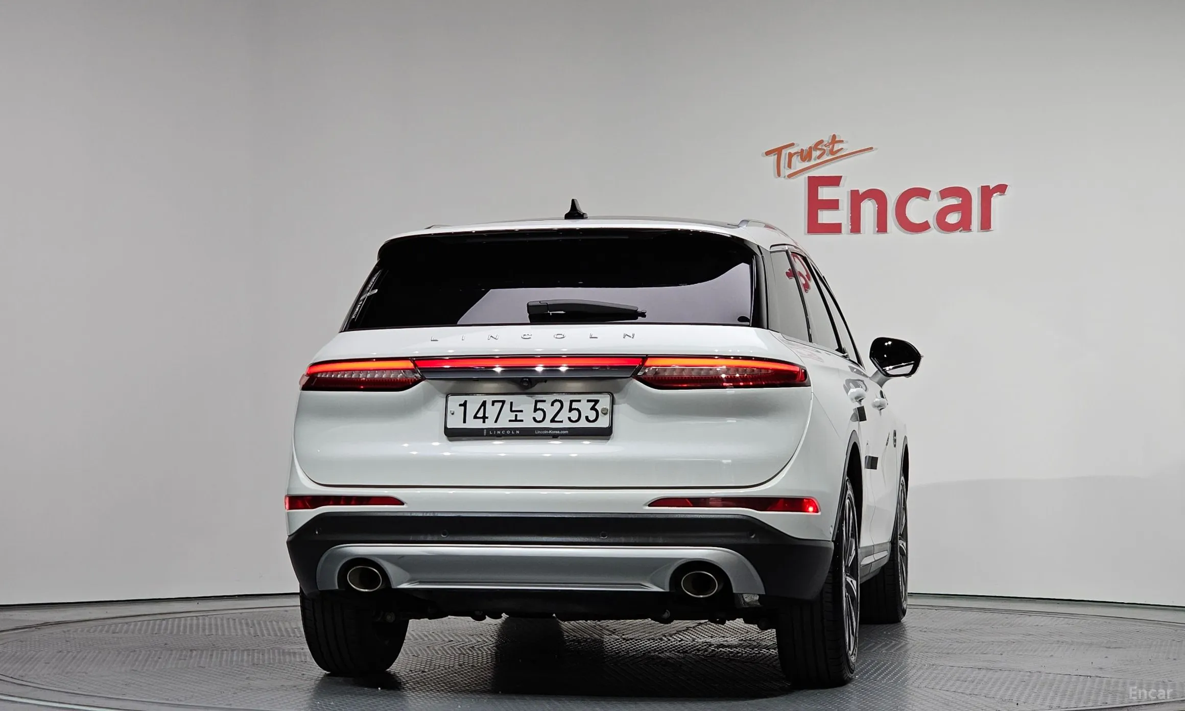 Lincoln Corsair превью 4