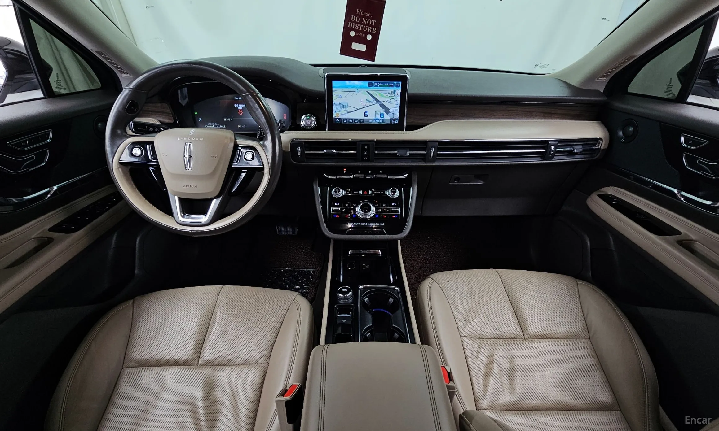 Lincoln Corsair превью 7