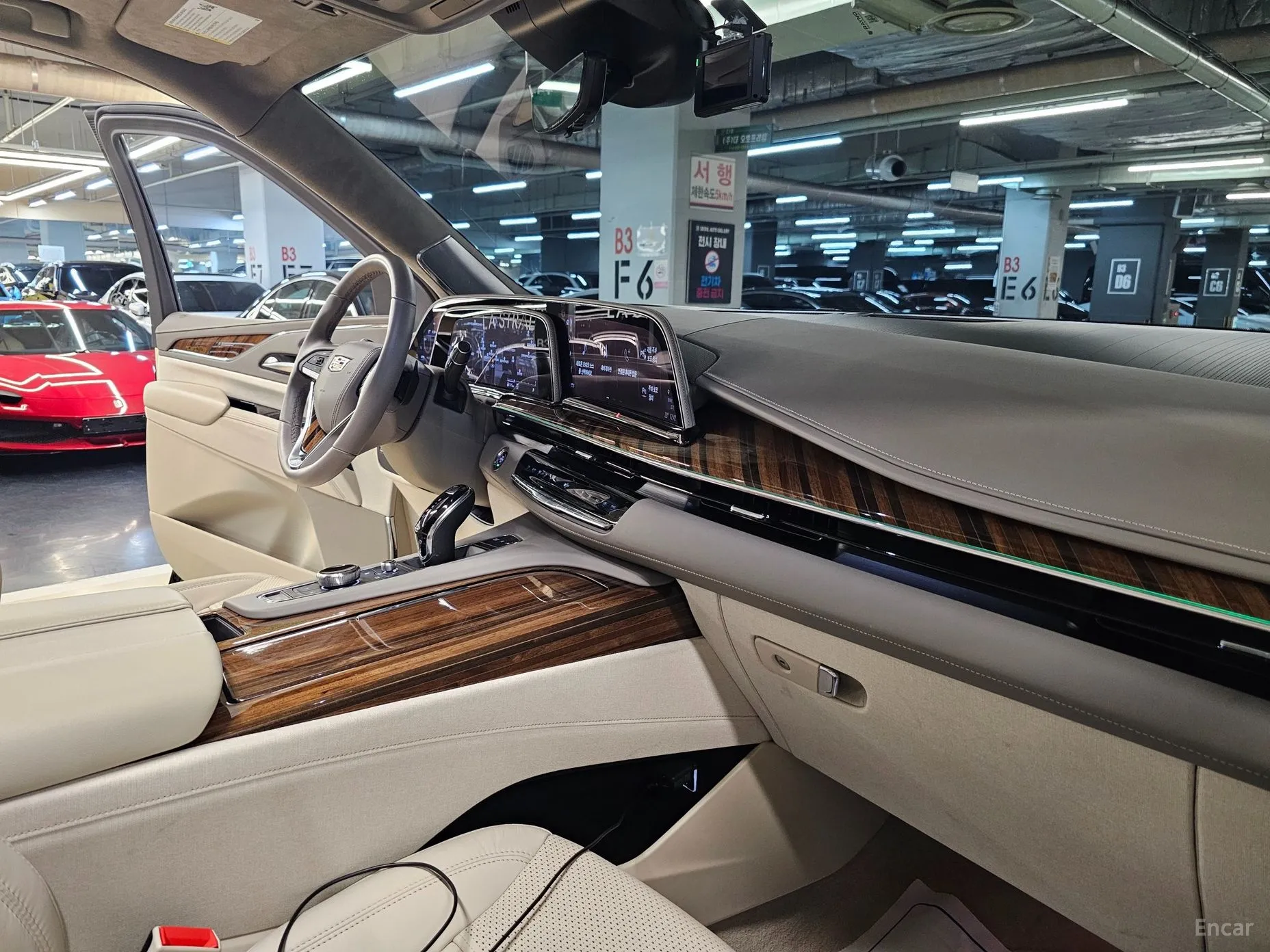Cadillac Escalade 5th Generation превью 16
