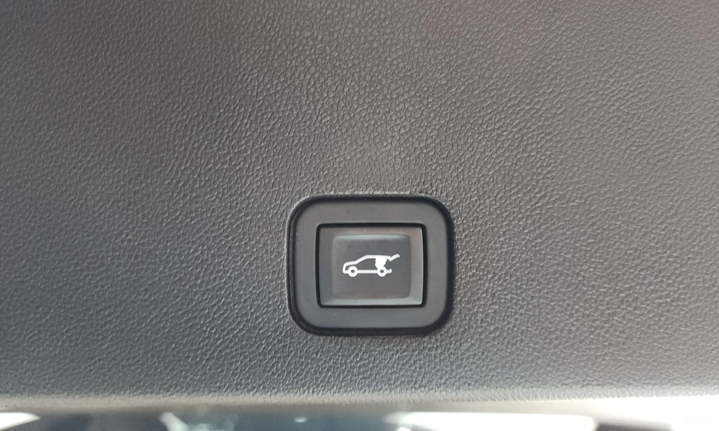 Cadillac XT6 превью 19