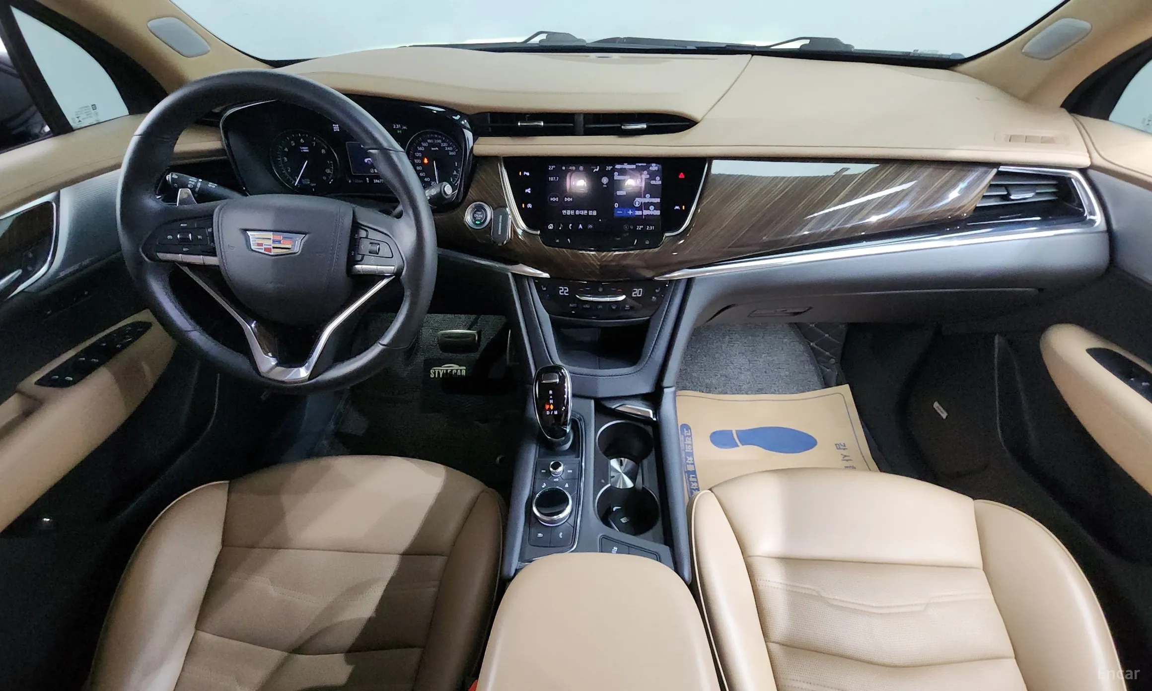Cadillac XT6 превью 7