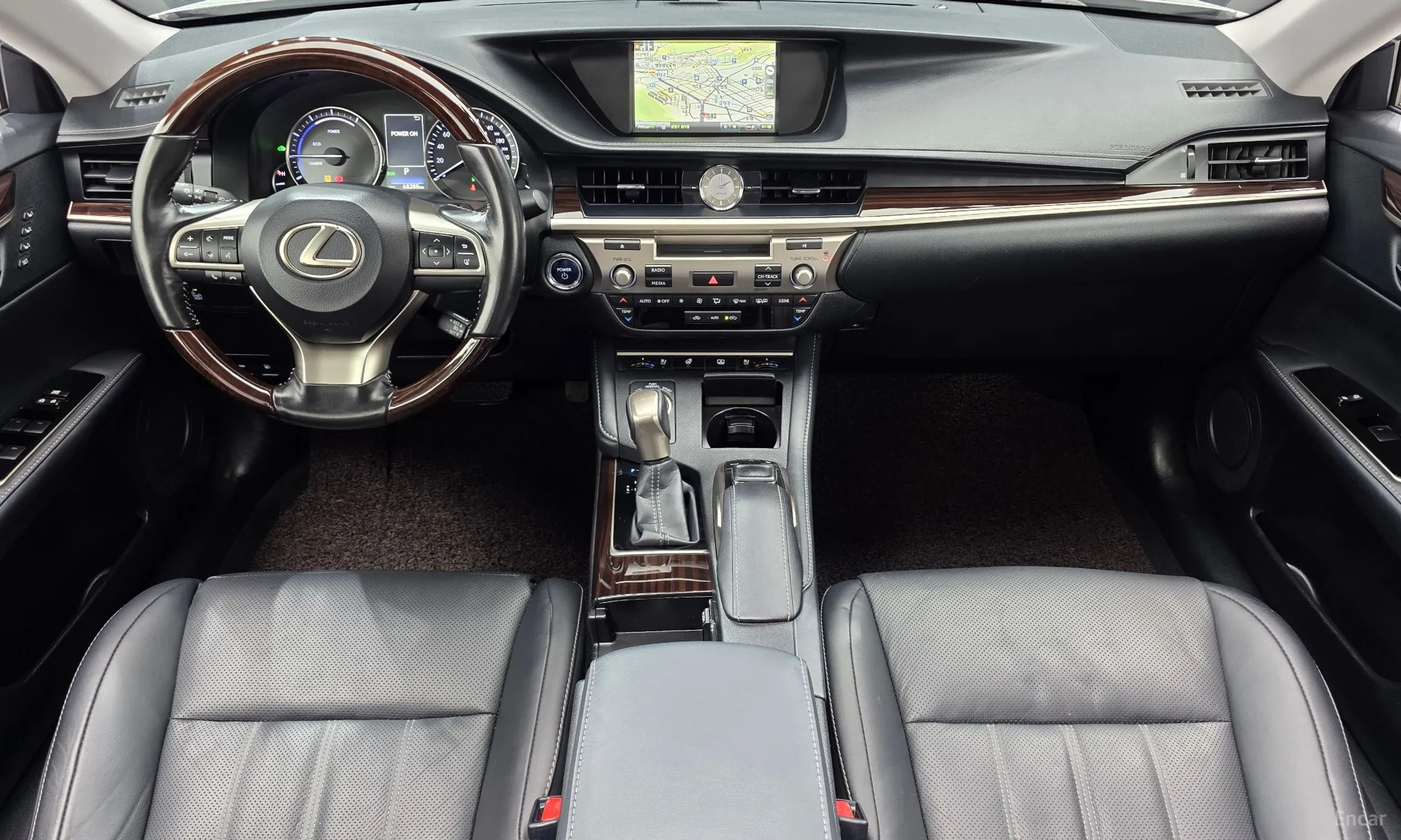 Lexus New ES300h превью 7