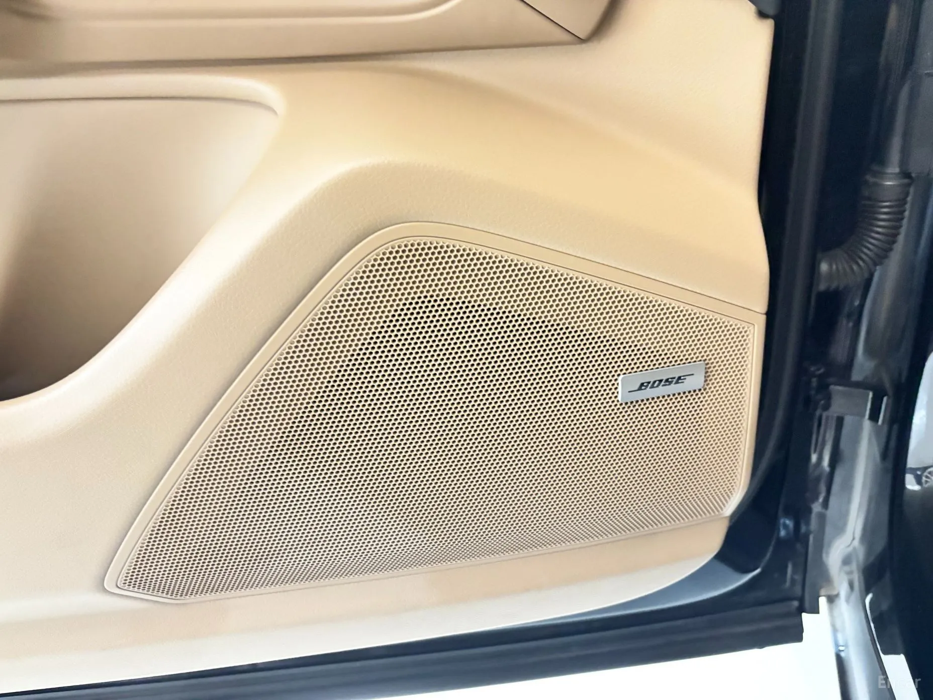Porsche Cayenne (PO536) превью 16