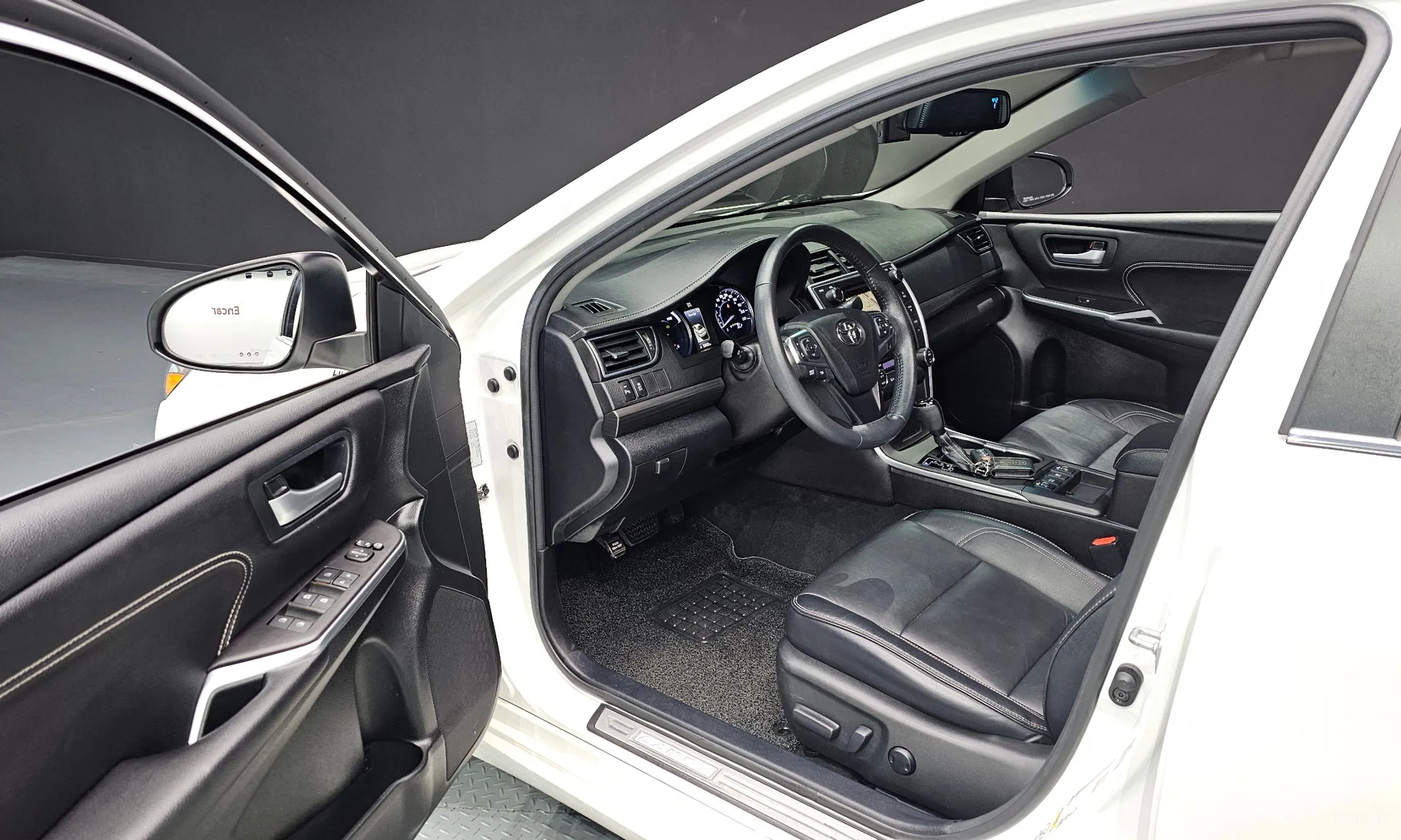 Toyota New Camry превью 11