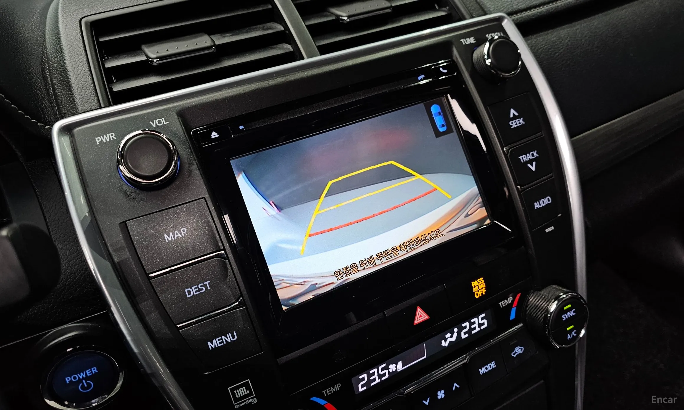 Toyota New Camry превью 16