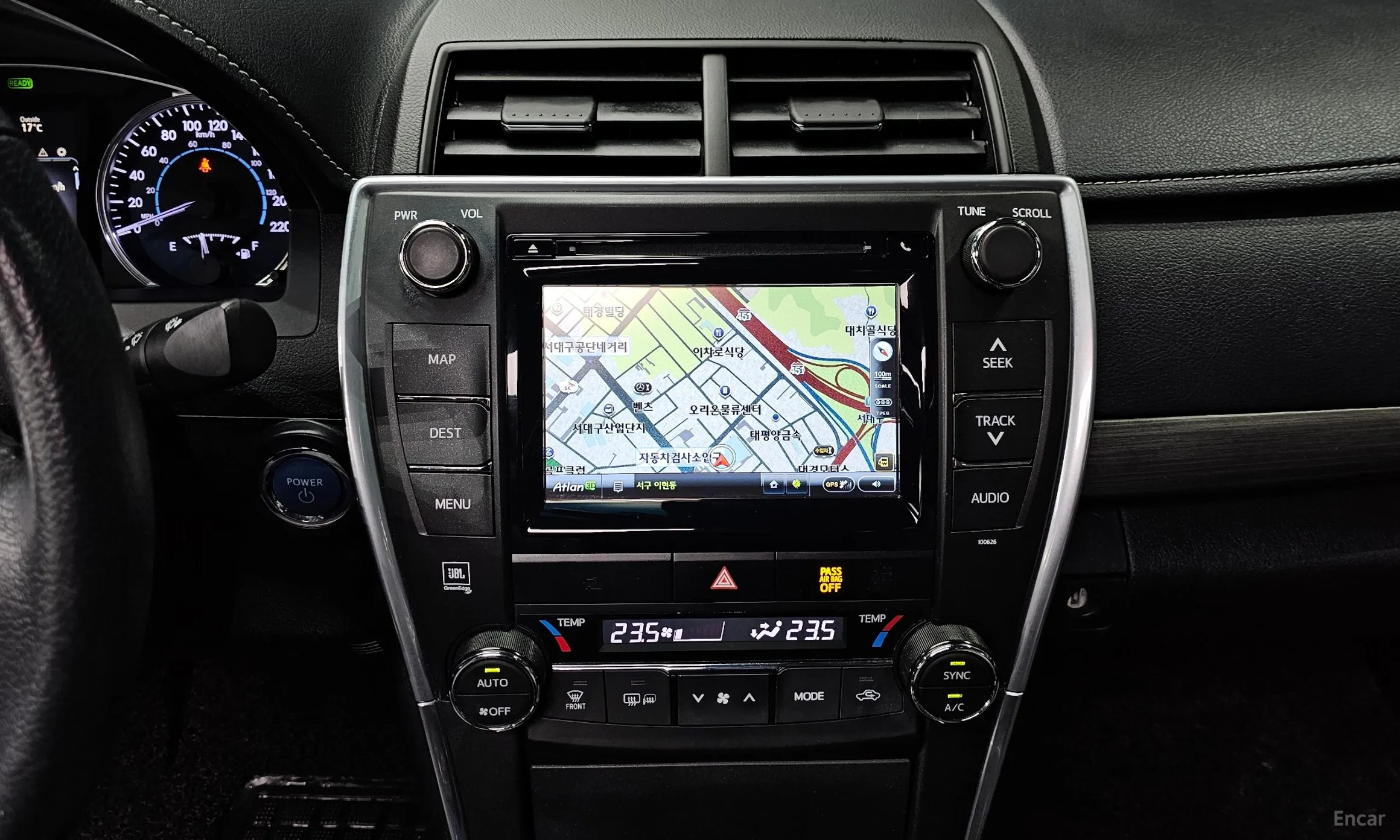 Toyota New Camry превью 19