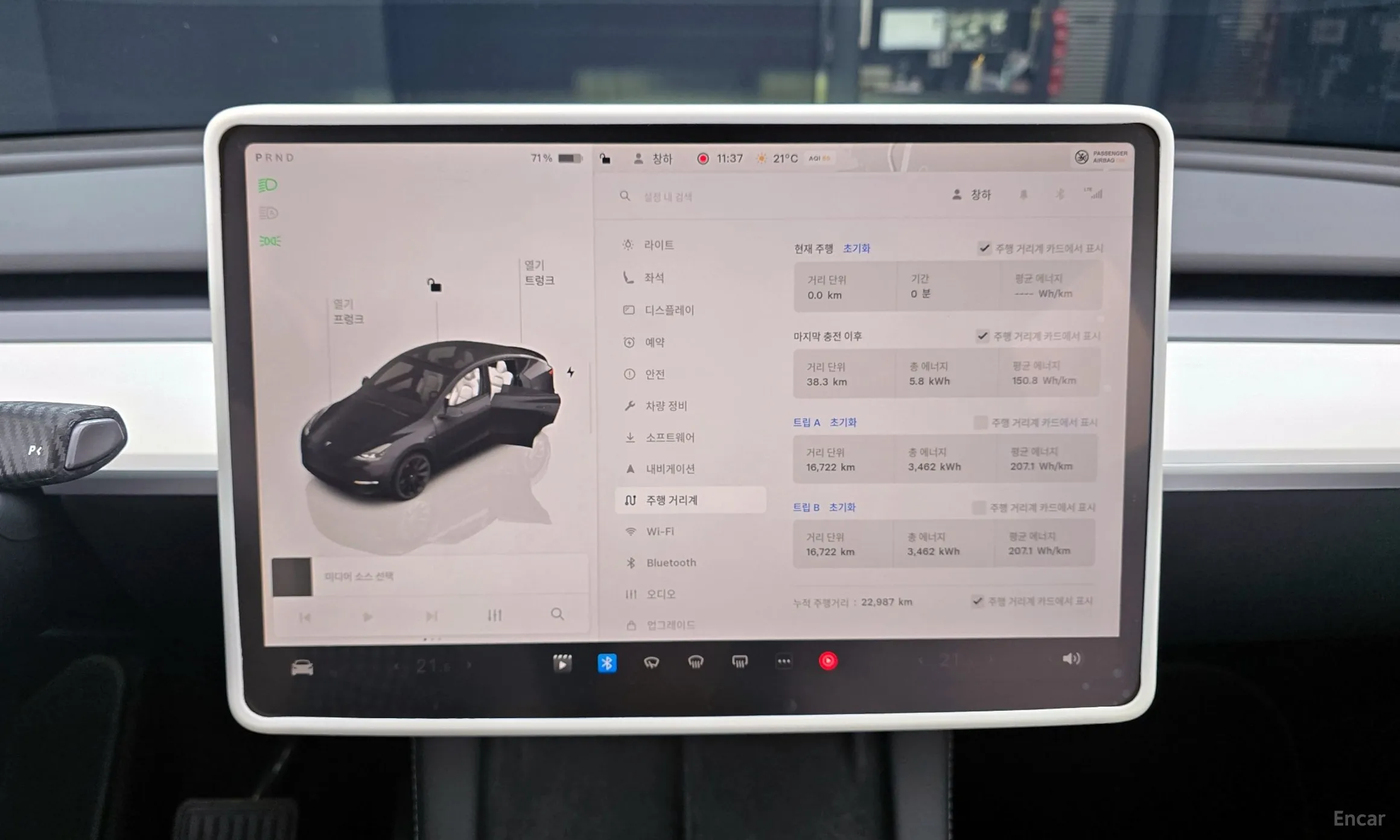 Tesla Model Y превью 8