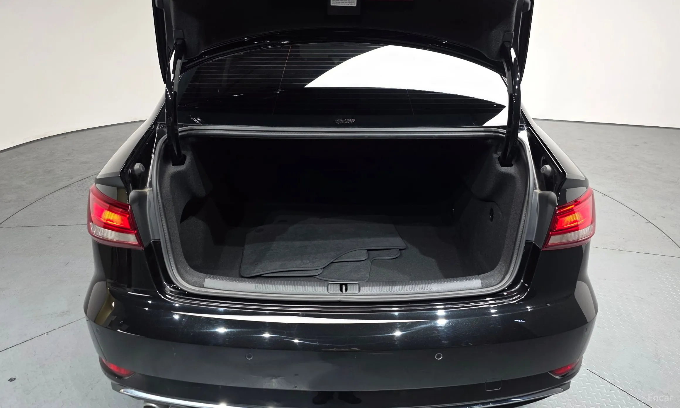 Audi New A3 превью 20
