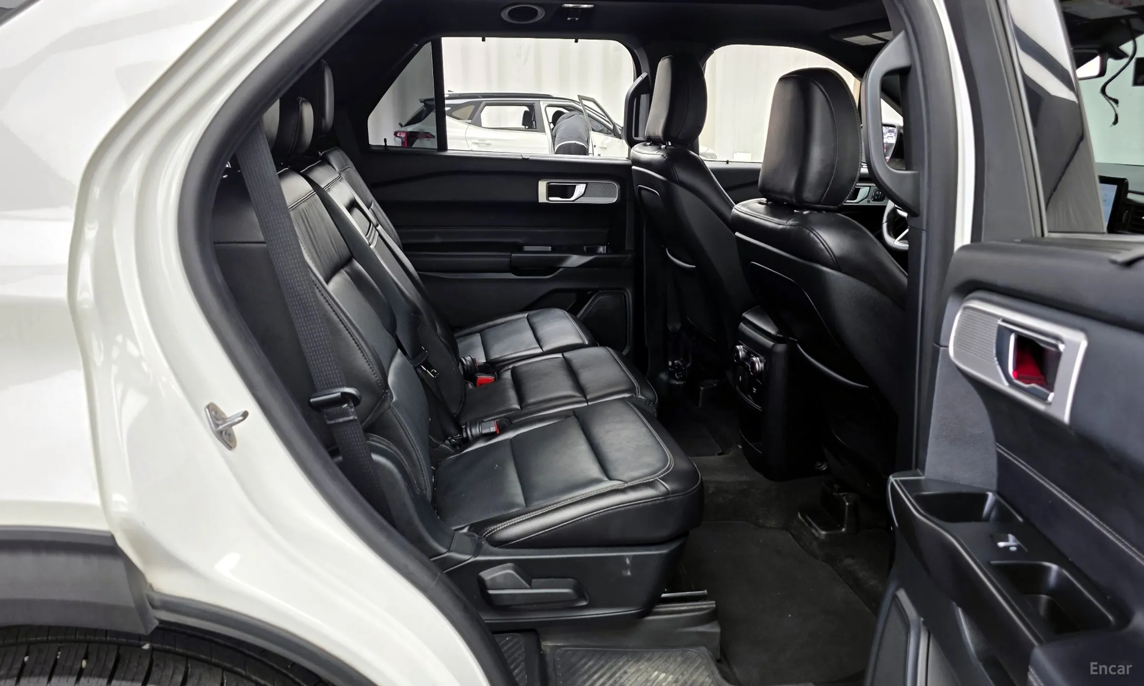Ford Explorer 6th Generation превью 12