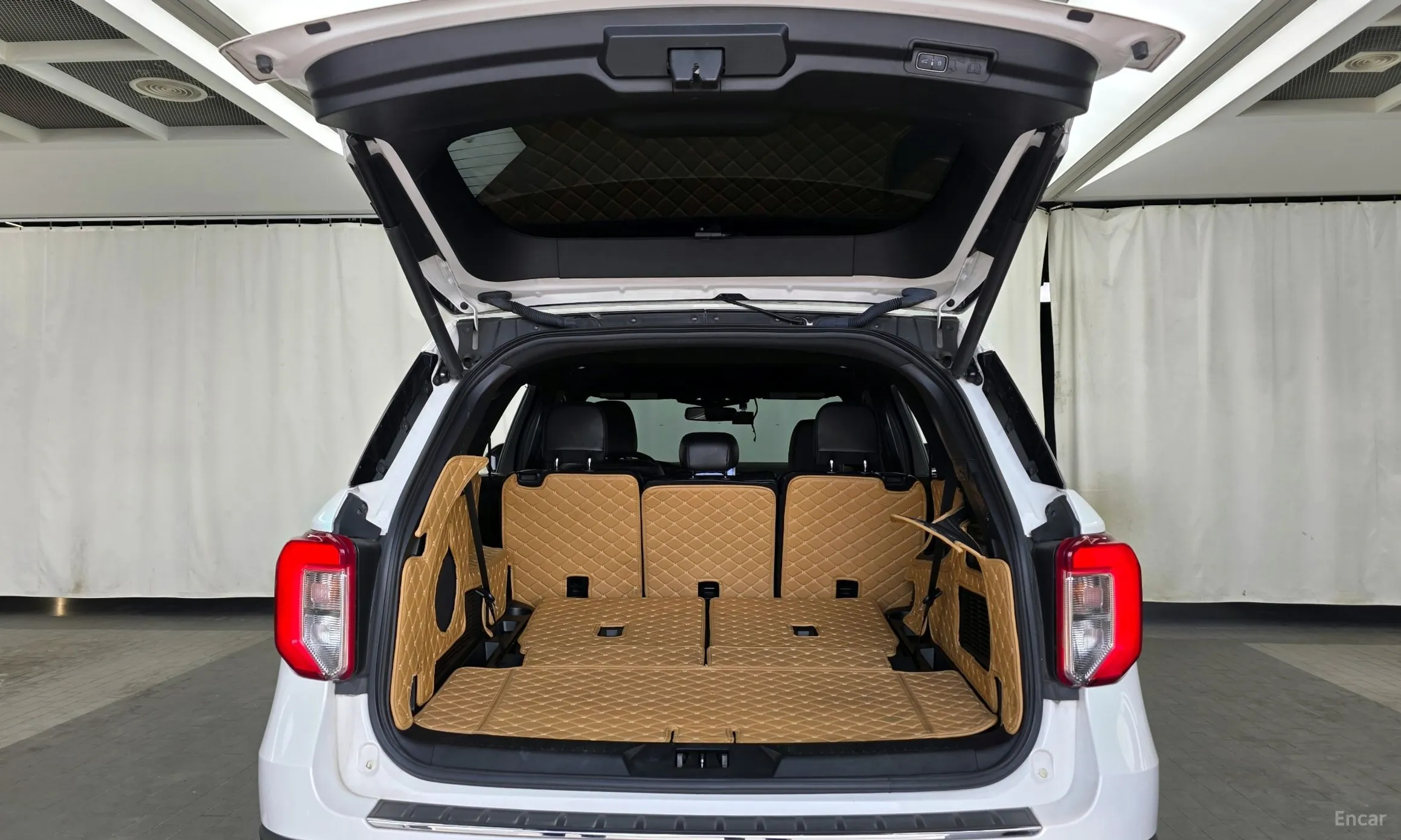 Ford Explorer 6th Generation превью 20