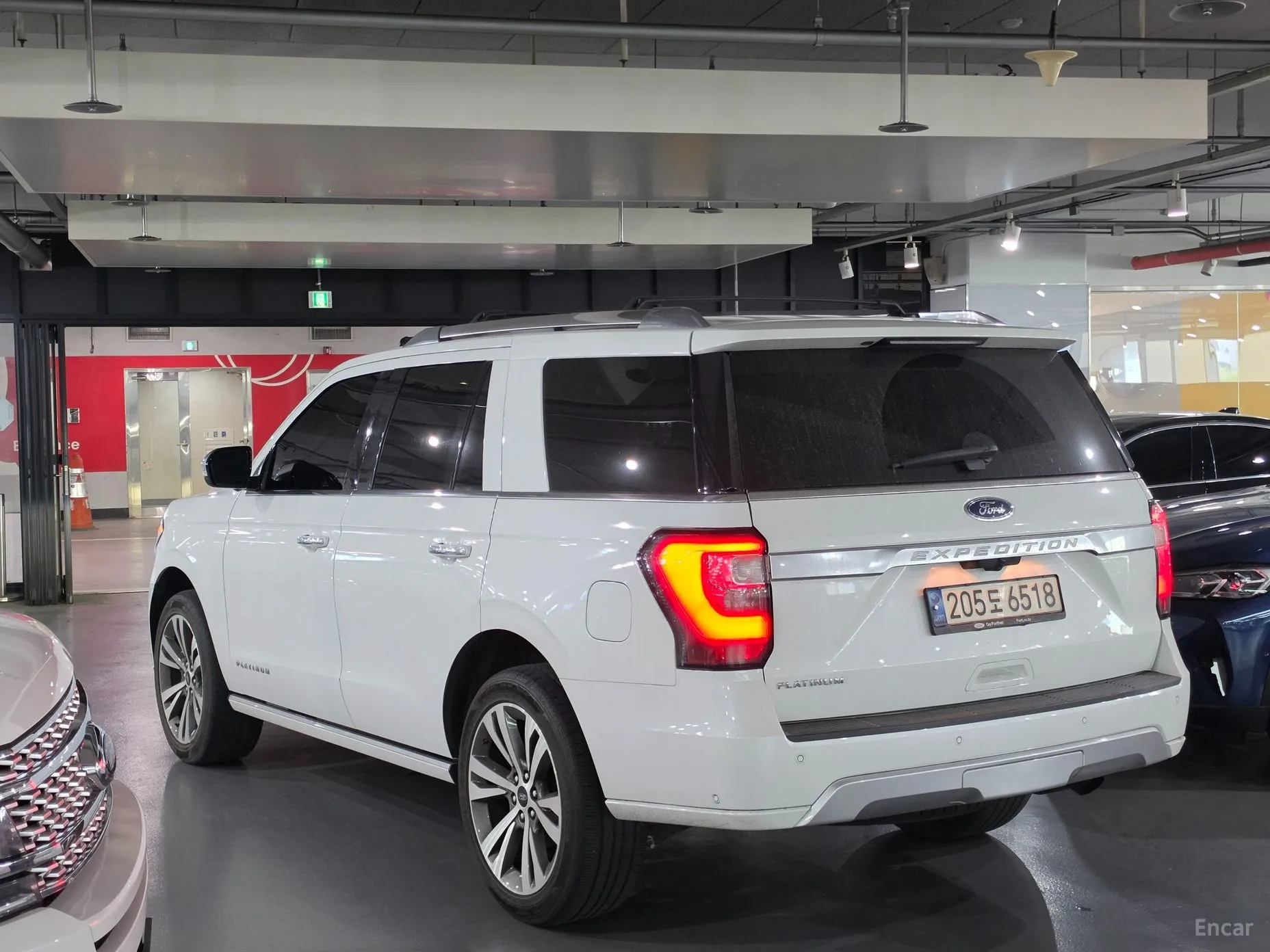 Ford Expedition превью 4