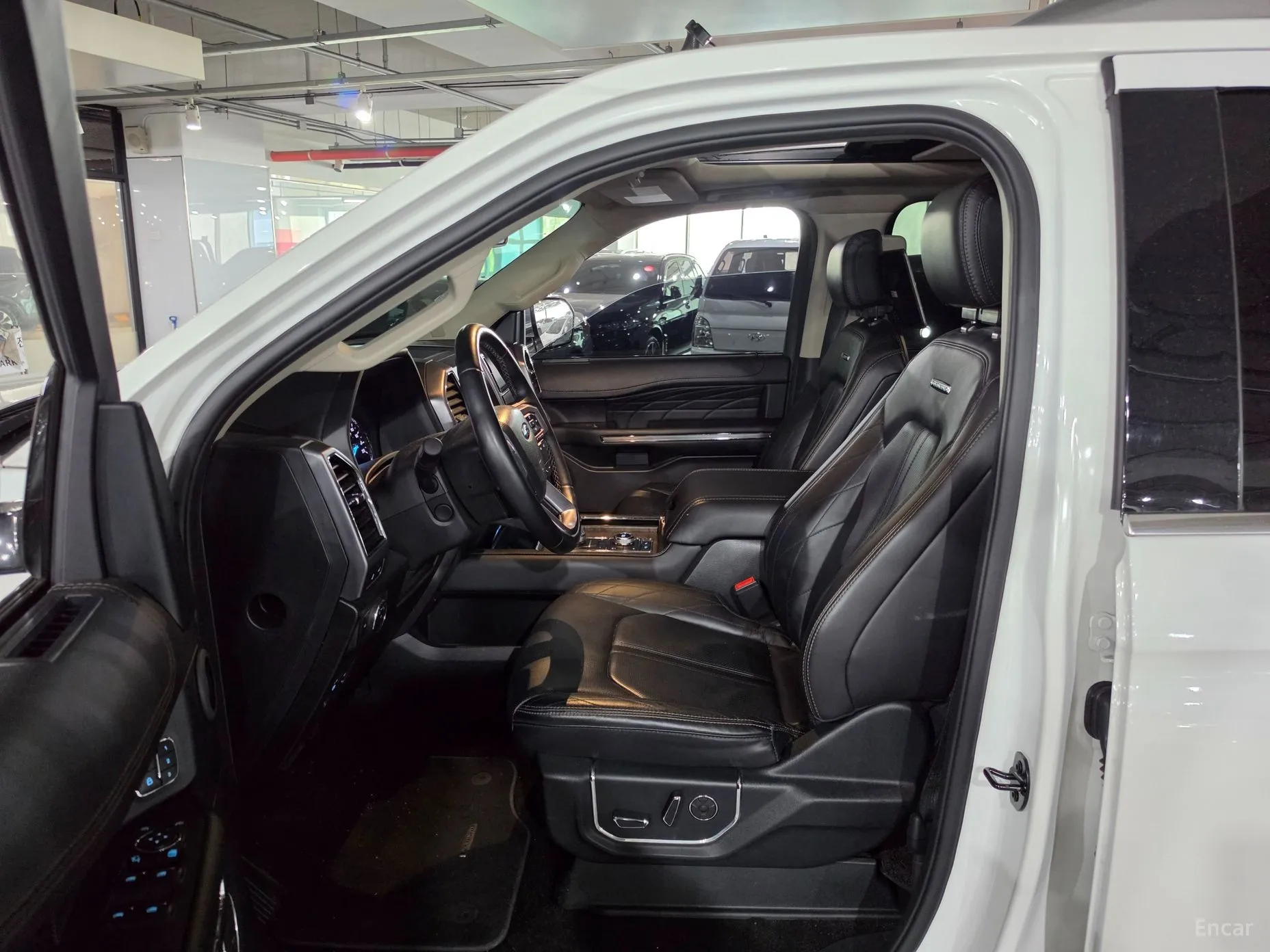Ford Expedition превью 7