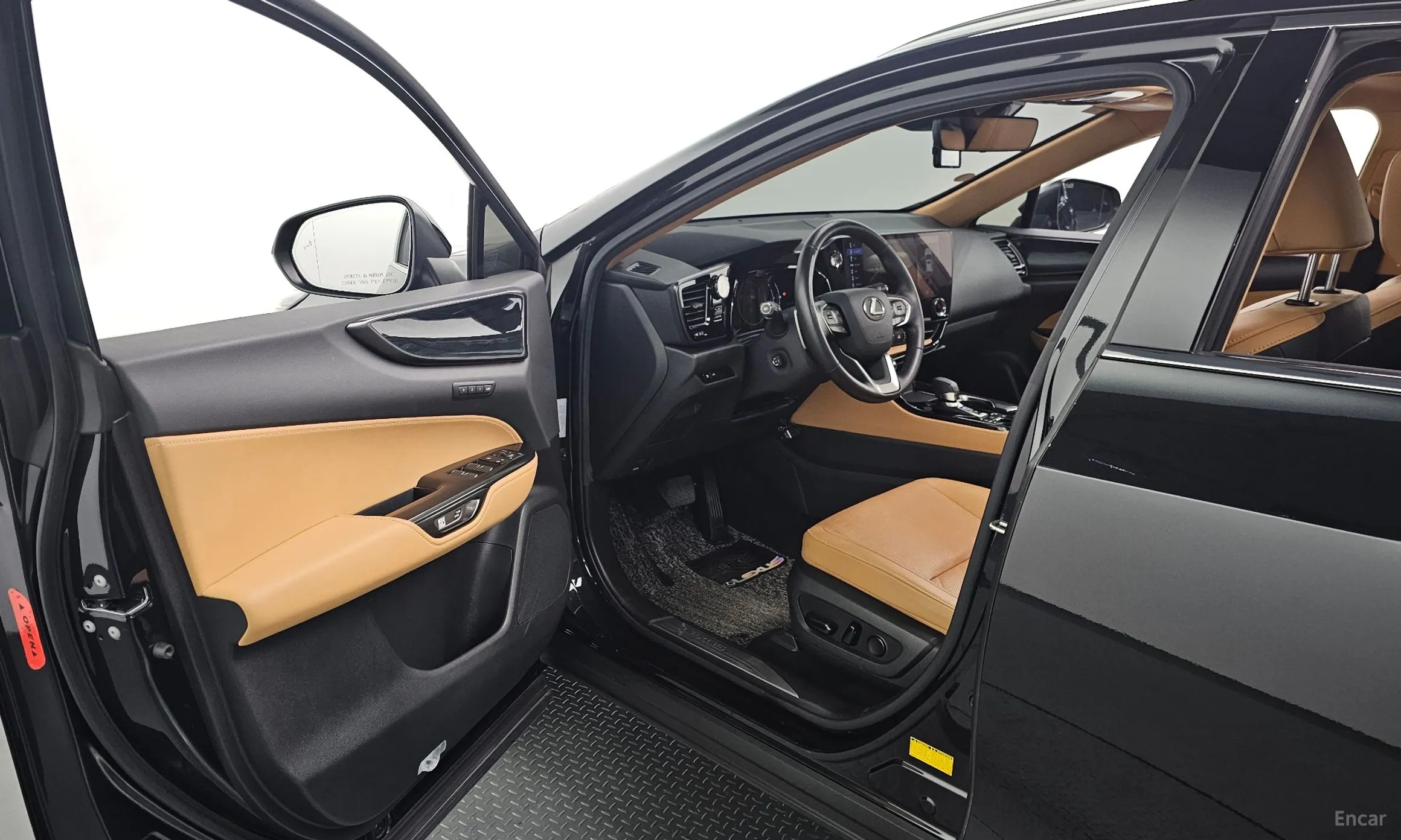 Lexus NX350h Gen 2 превью 10