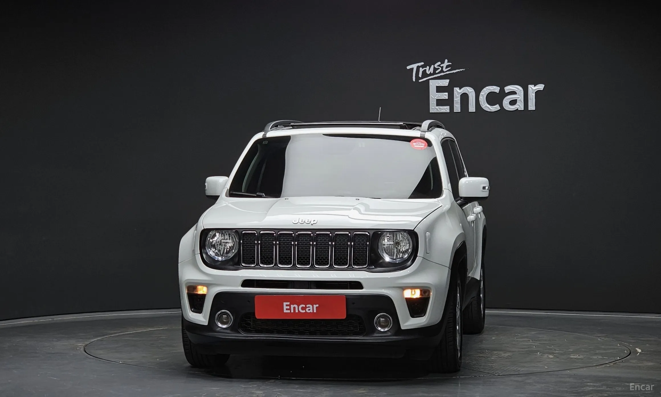 Jeep Renegade превью 3