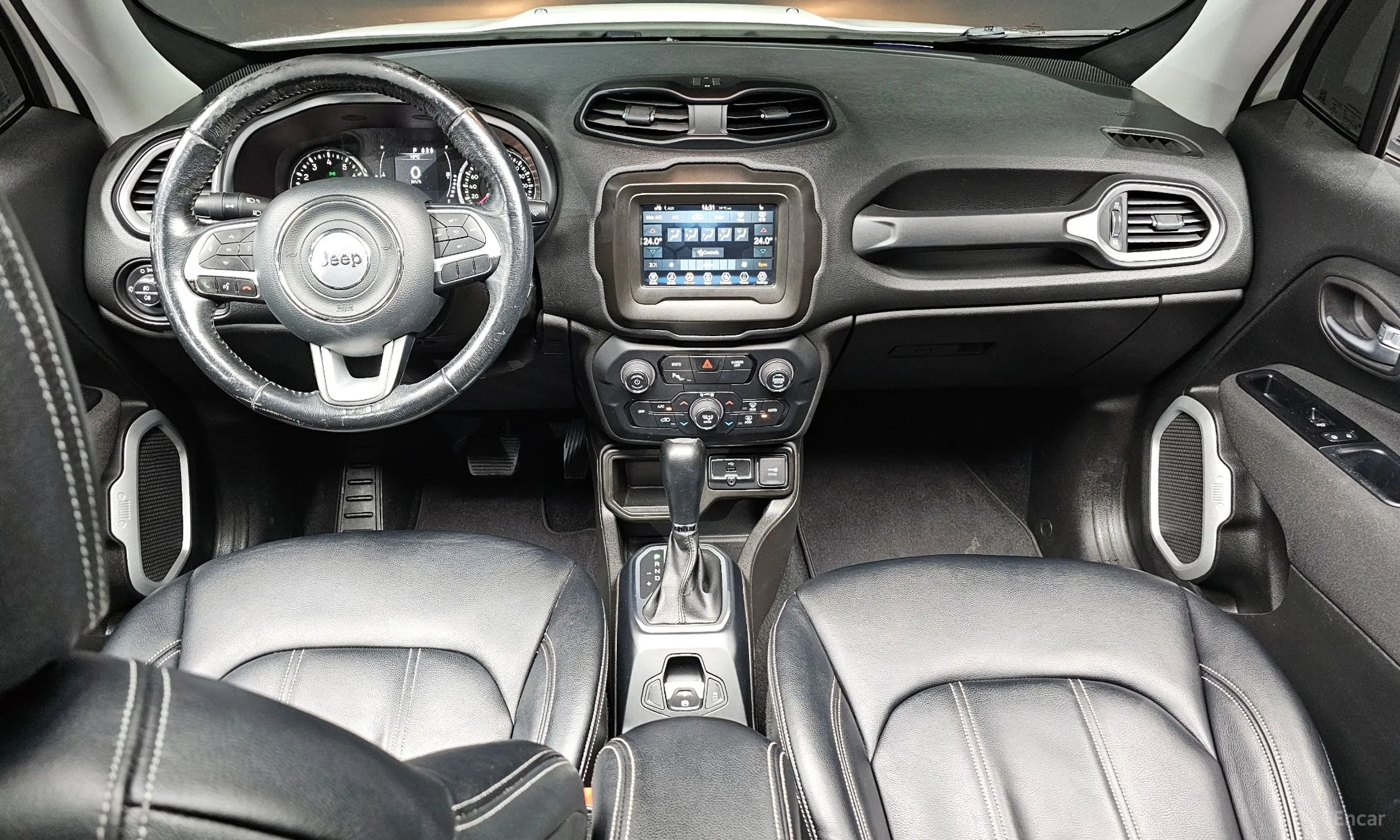 Jeep Renegade превью 7