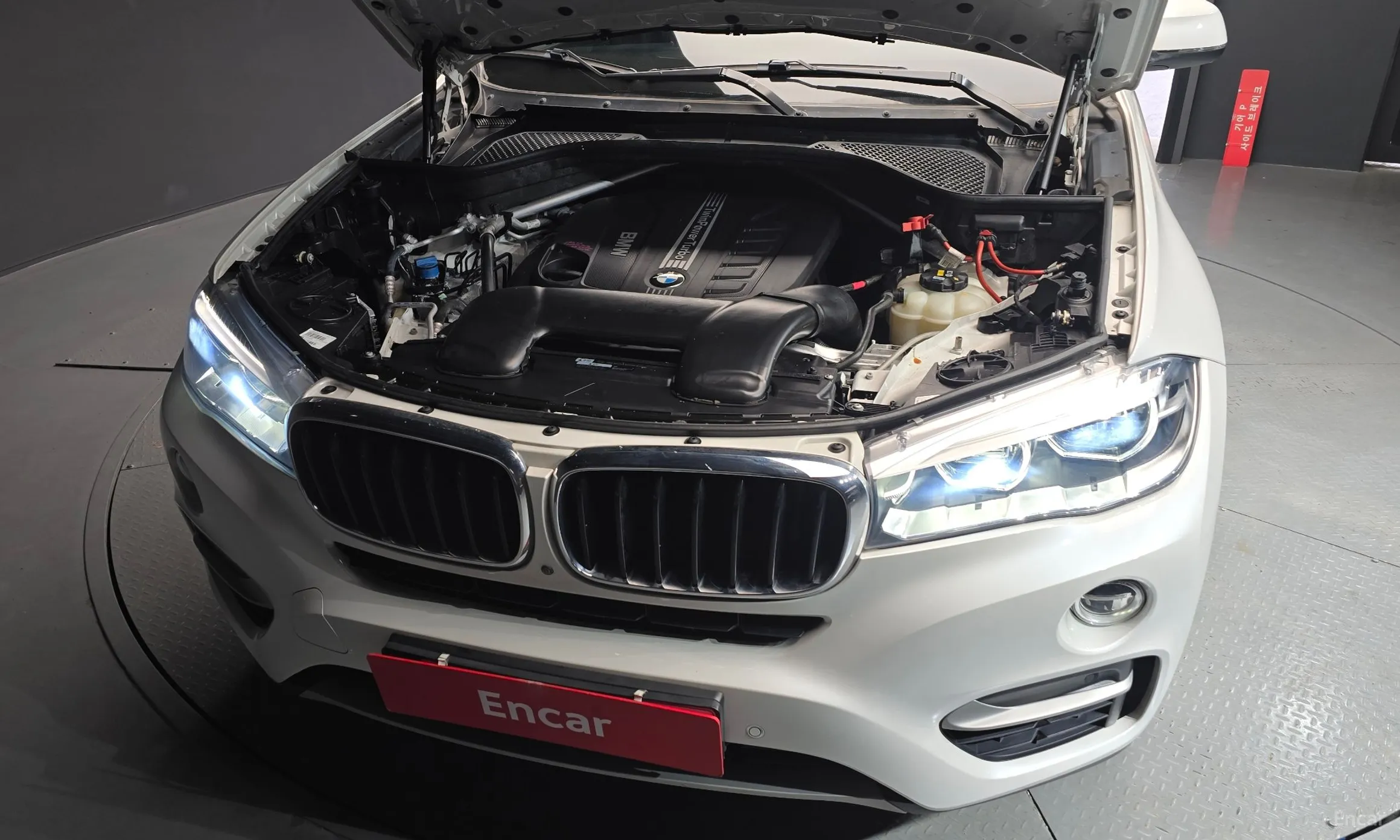 BMW X6 (F16) превью 6