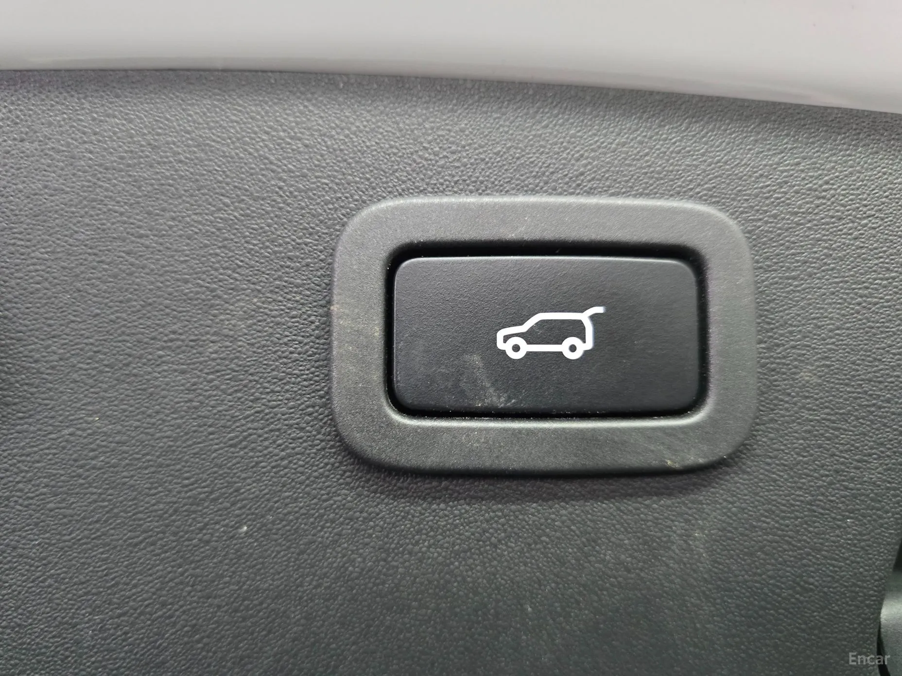 Jaguar E-PACE превью 7
