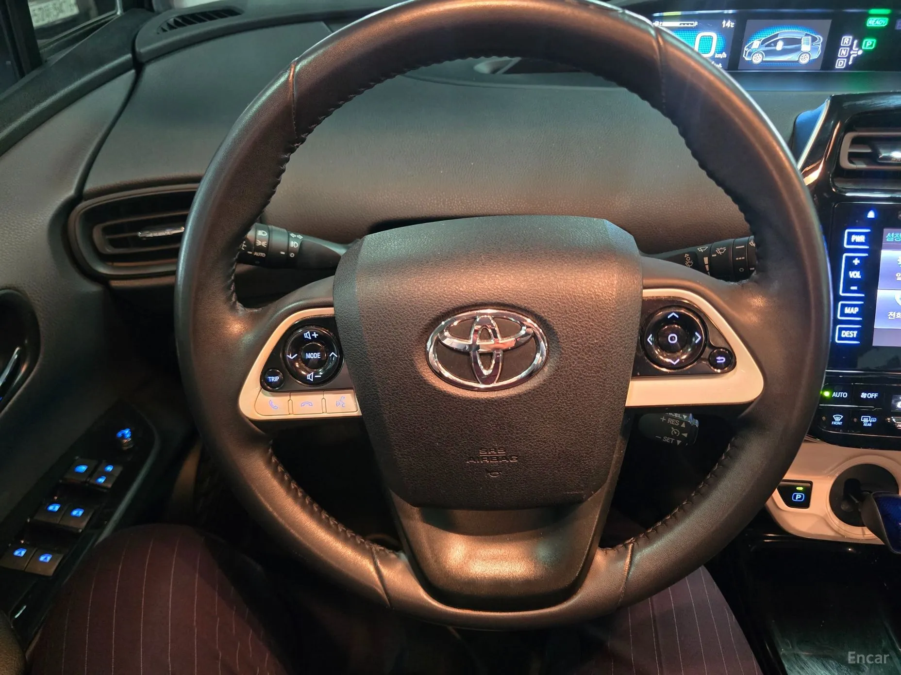 Toyota Prius 4th Generation превью 12
