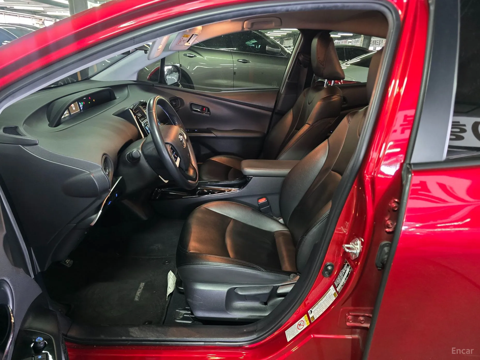 Toyota Prius 4th Generation превью 16