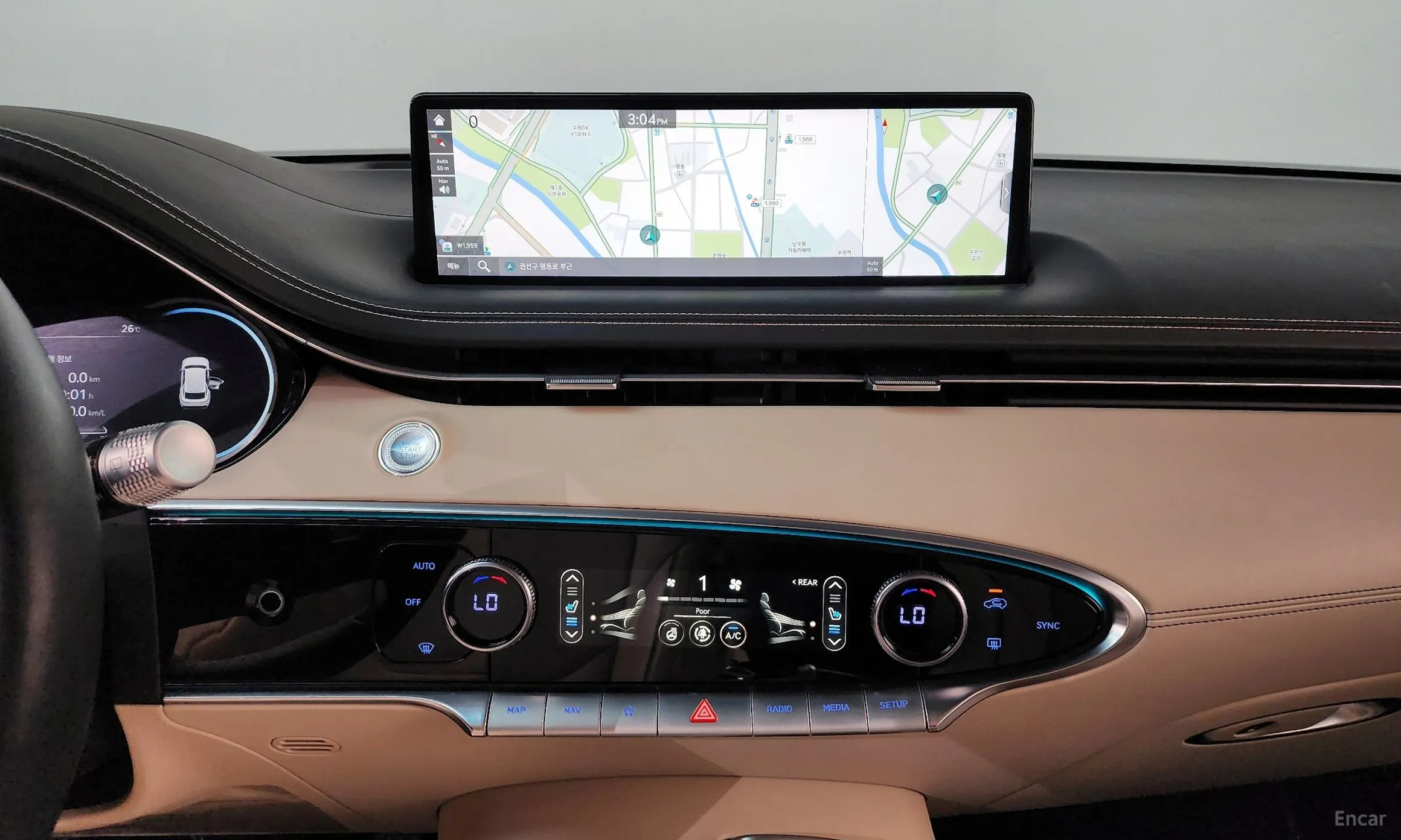 Genesis GV70 превью 12