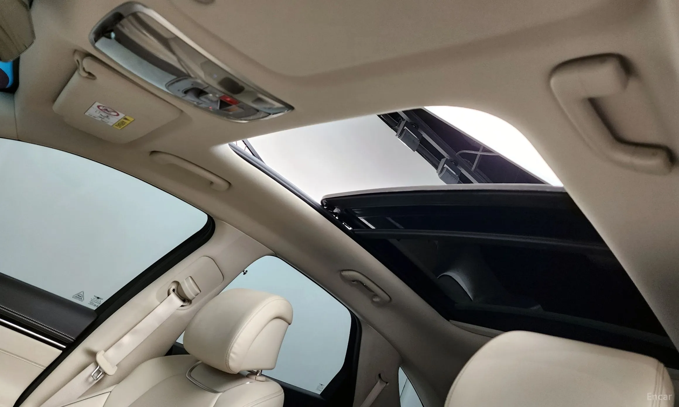 Genesis GV70 превью 18