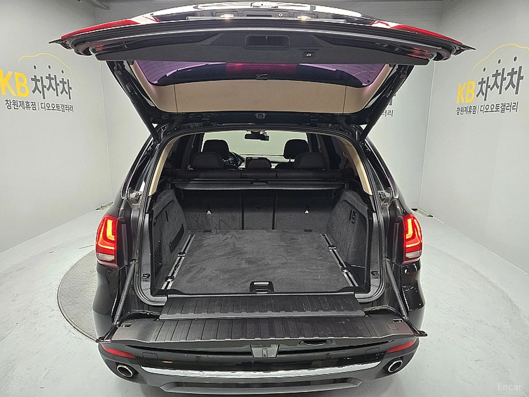 BMW X5 (F15) превью 16