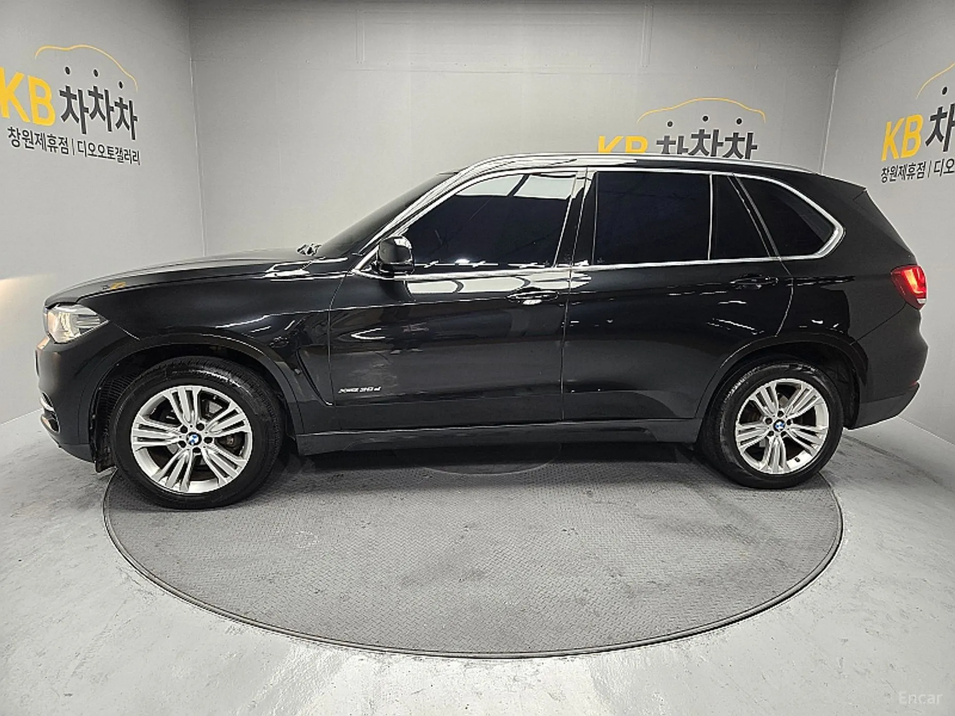 BMW X5 (F15) превью 3