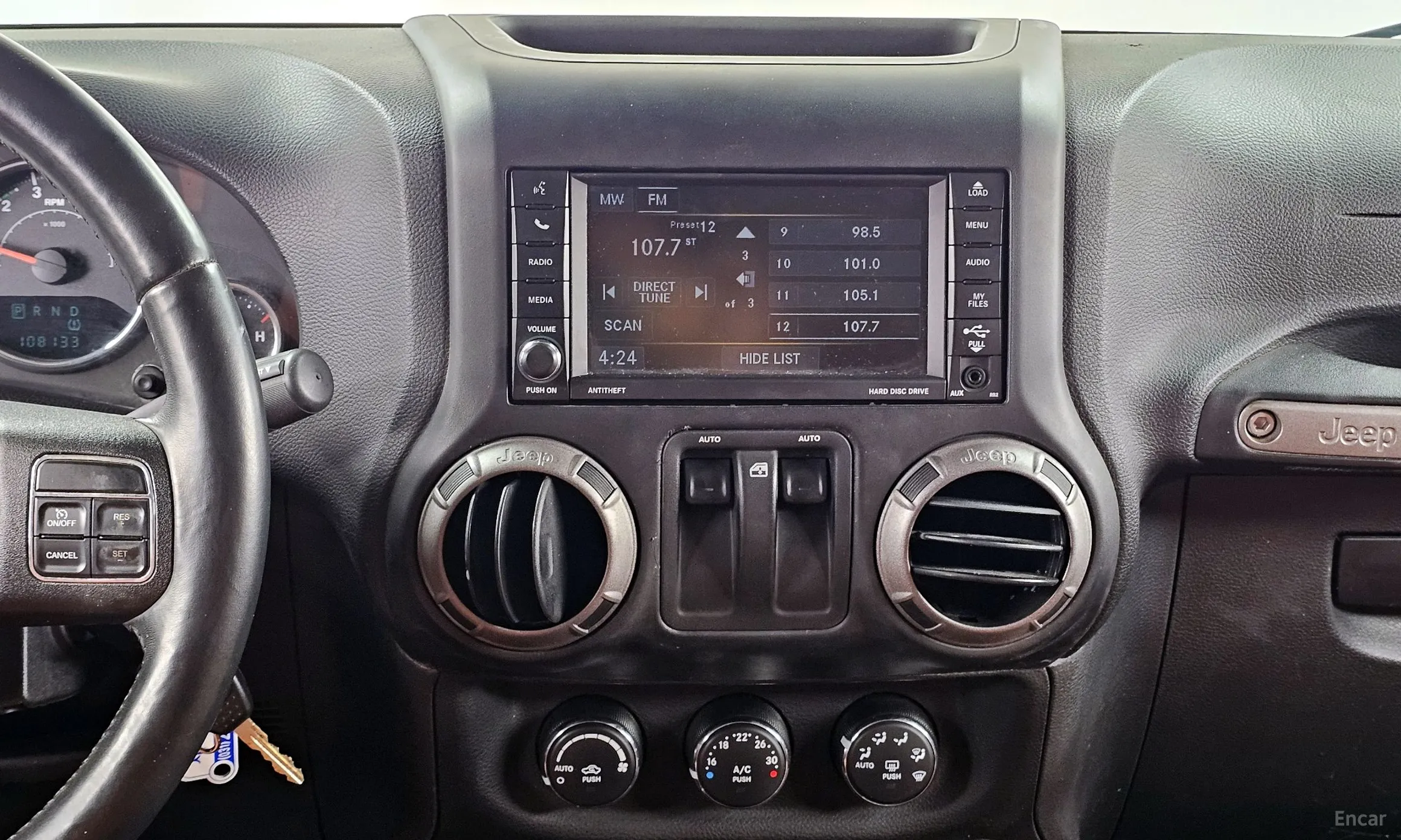 Jeep Wrangler (JK) превью 14