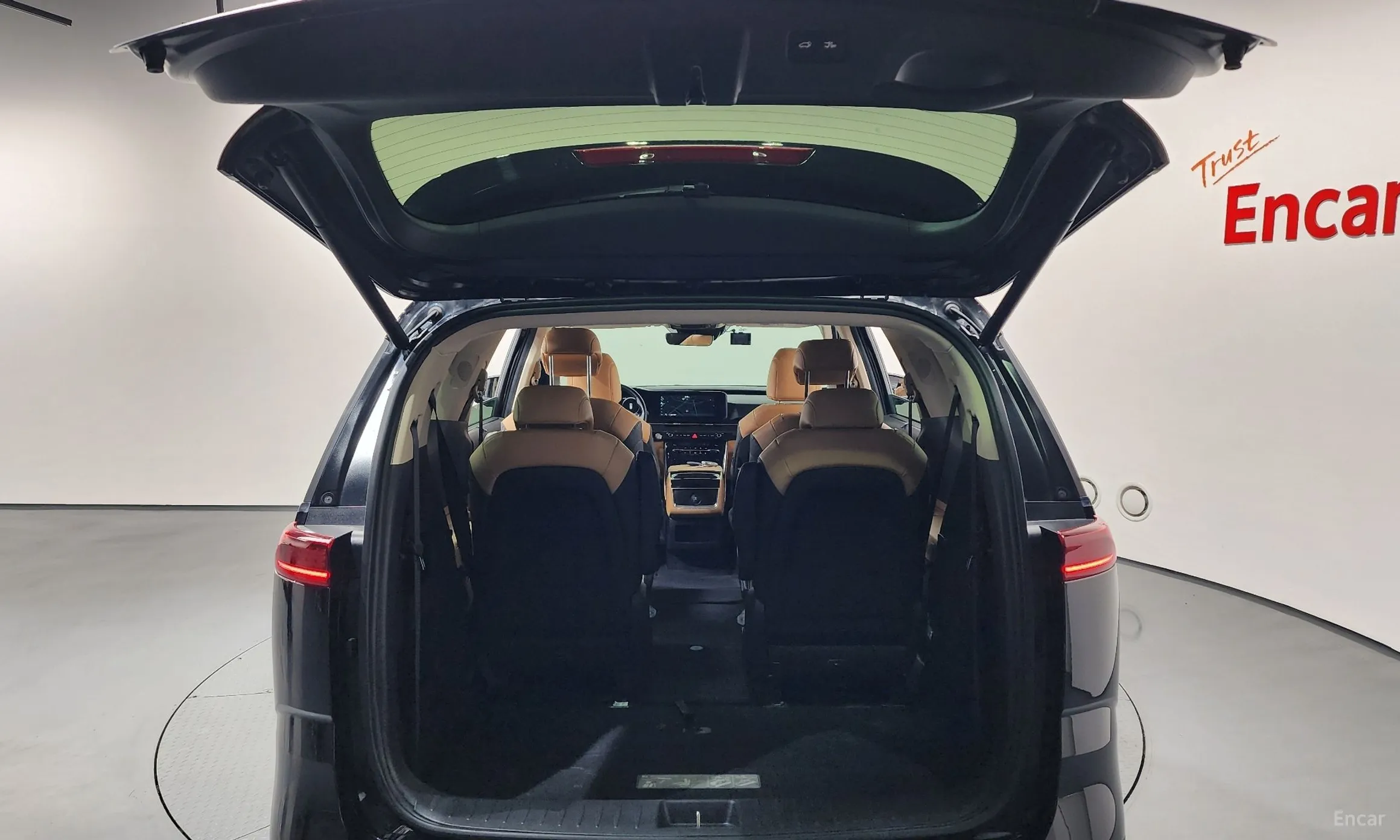 Kia Carnival Gen 4 превью 19