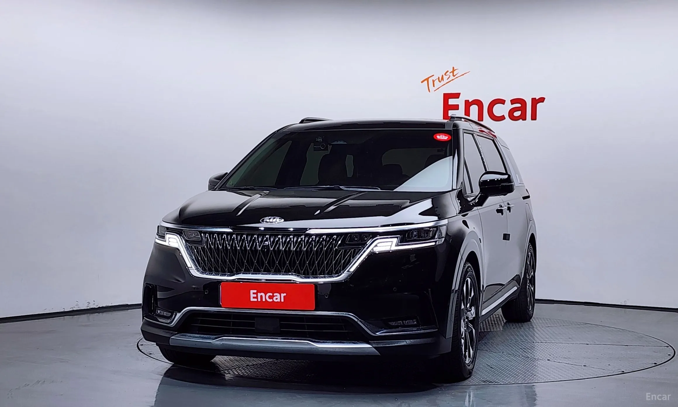 Kia Carnival Gen 4 превью 3