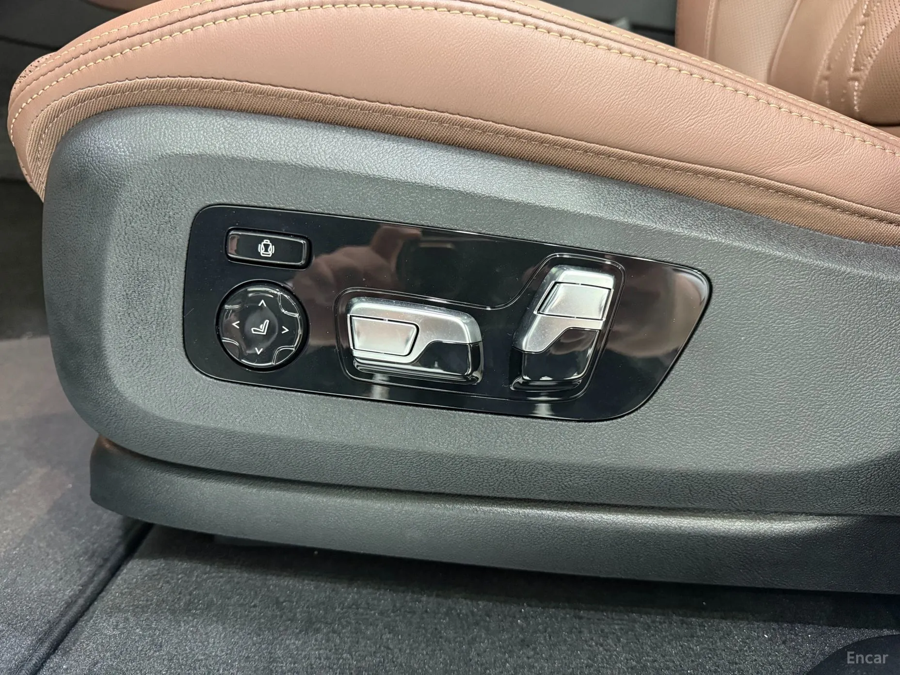 BMW X6 (G06) превью 13