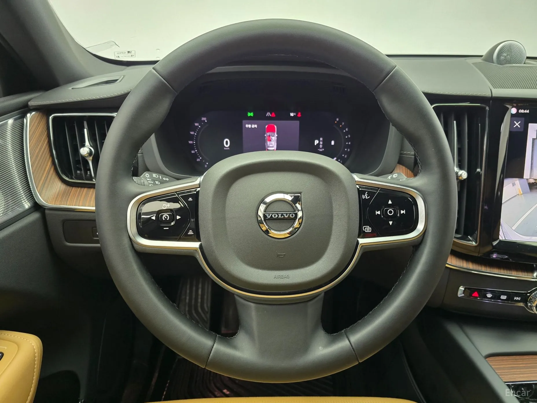 Volvo XC60 Gen 2 превью 13