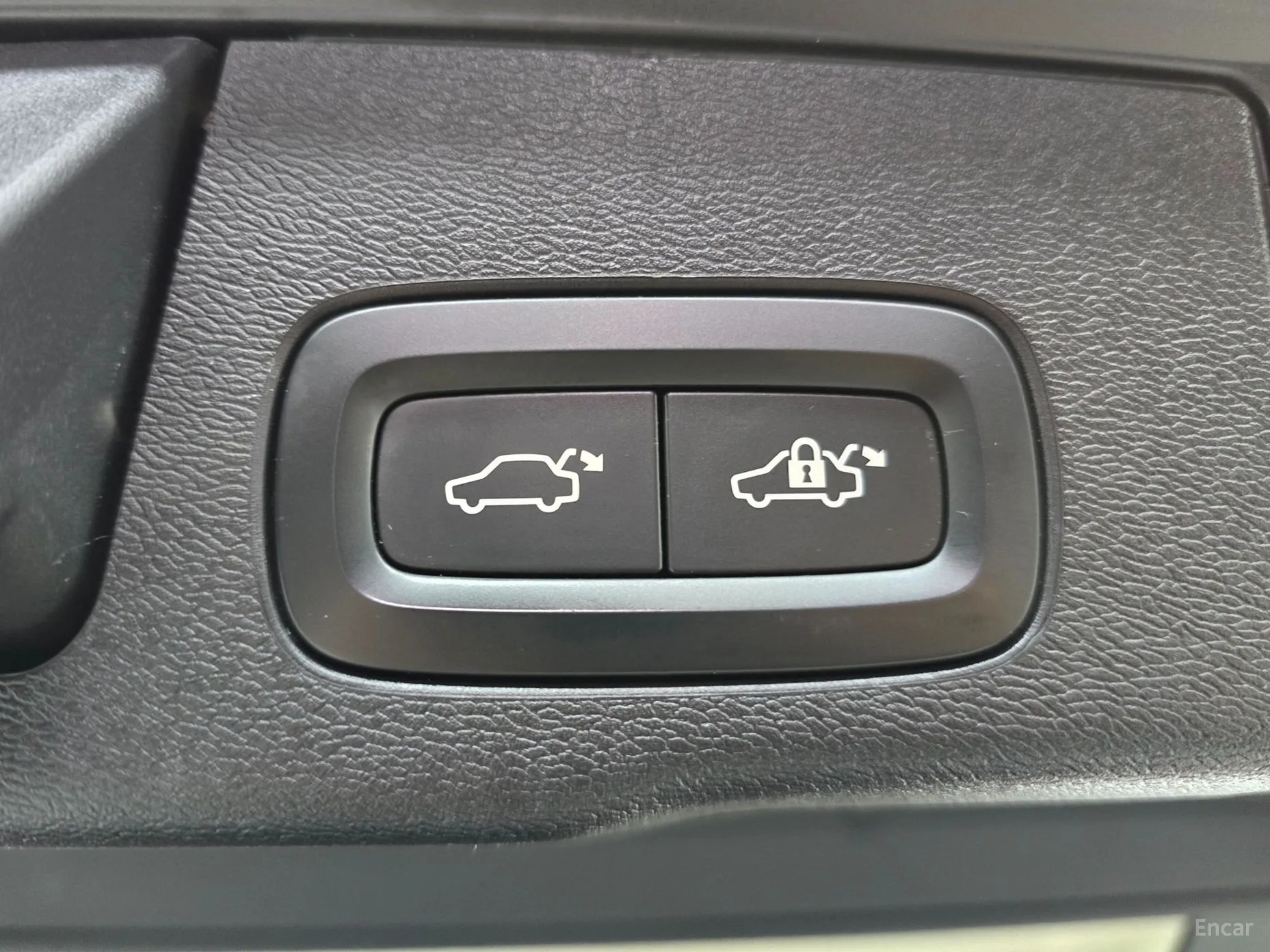Volvo XC60 Gen 2 превью 20