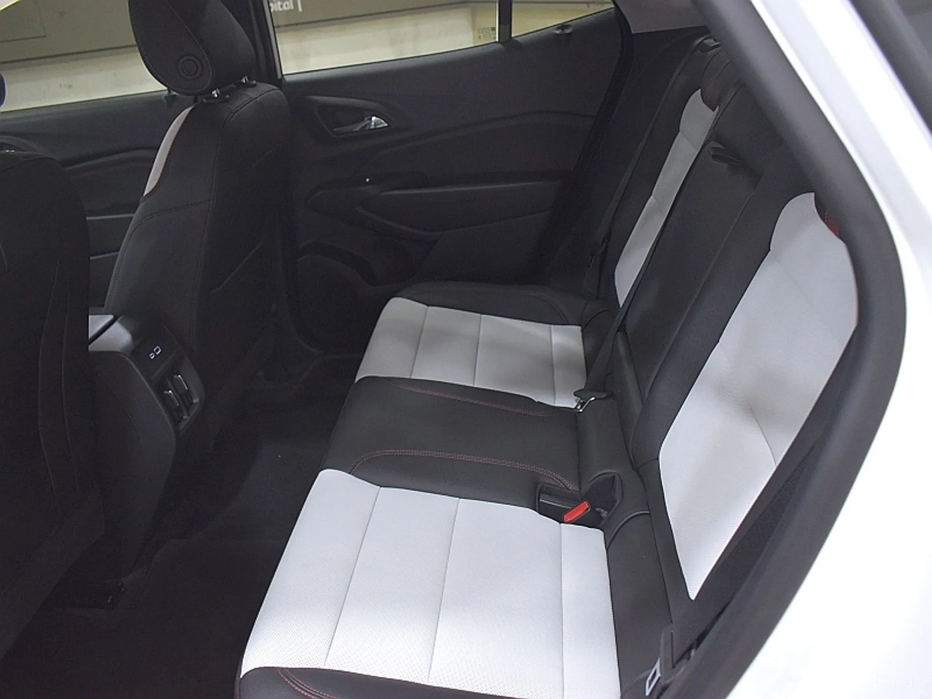 Chevrolet (GM Daewoo) Trax Crossover превью 14