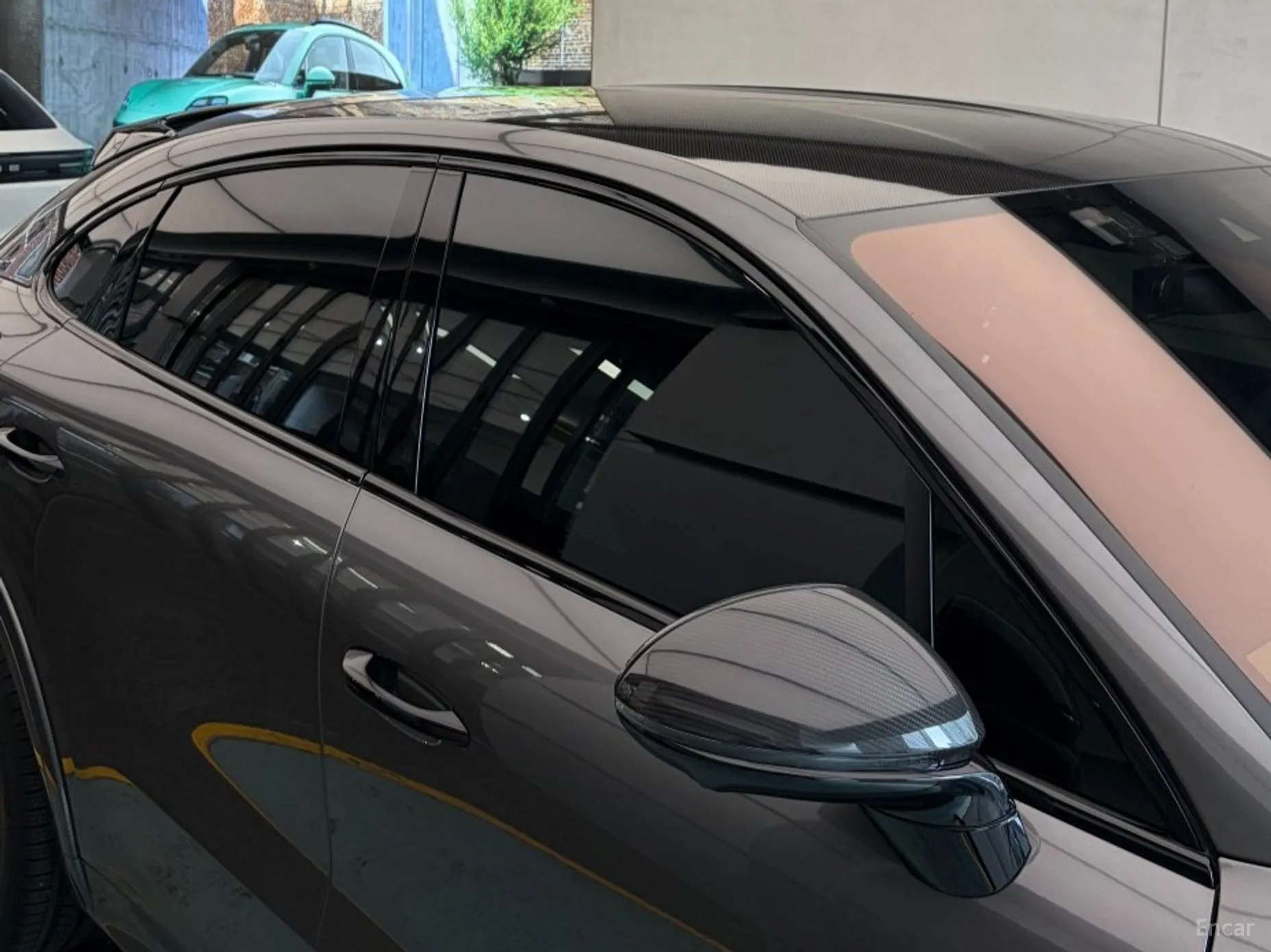 Porsche Cayenne (PO536) превью 12