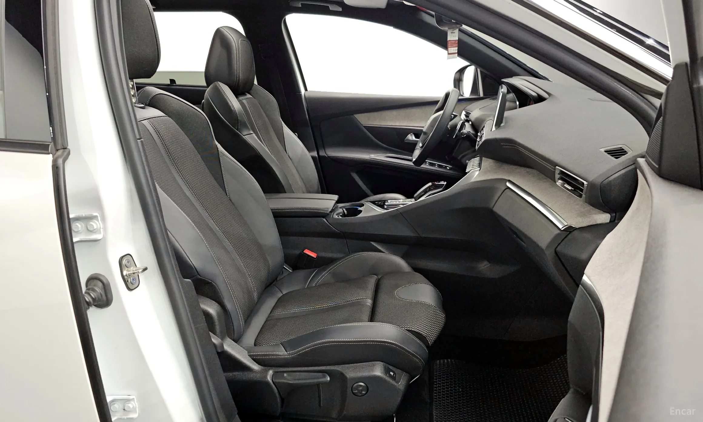 Peugeot 5008 2nd generation превью 12